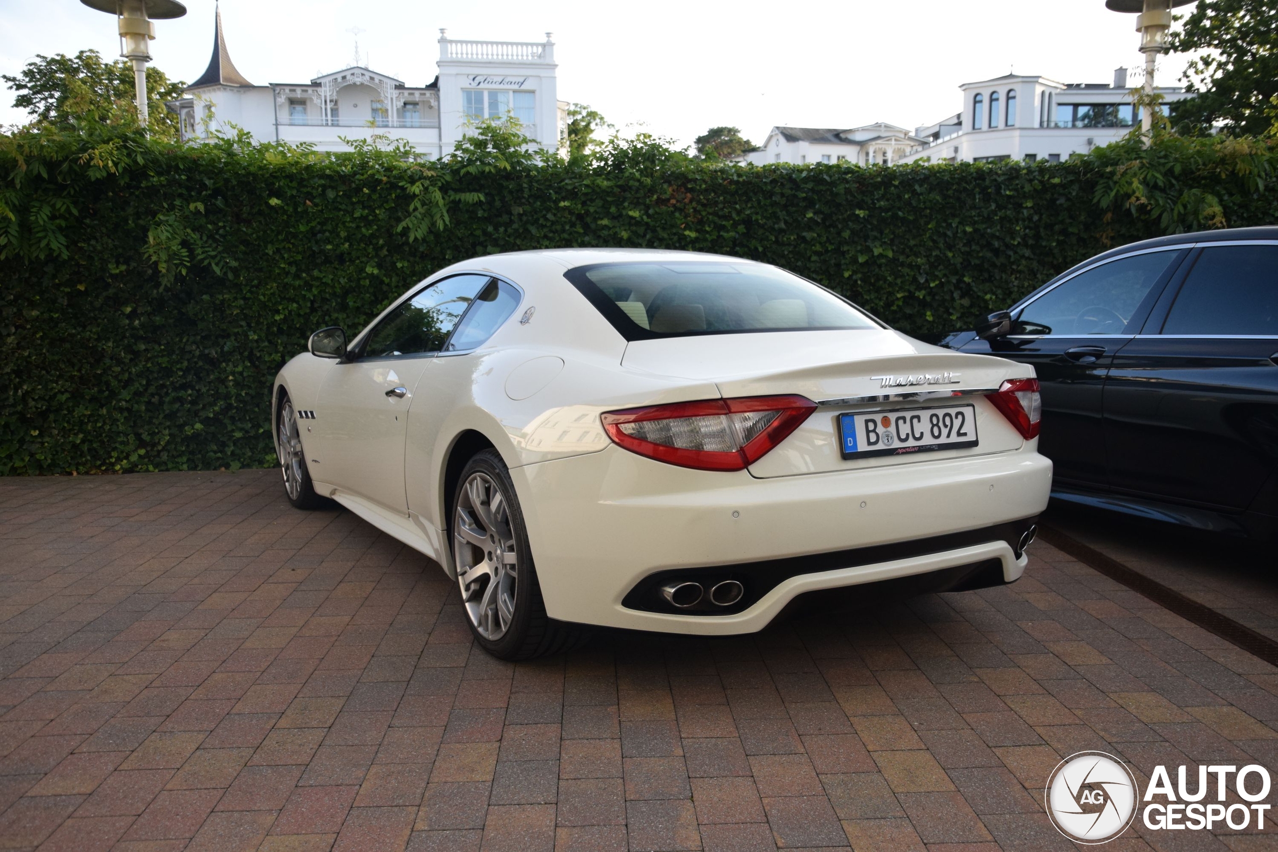 Maserati GranTurismo S Automatic