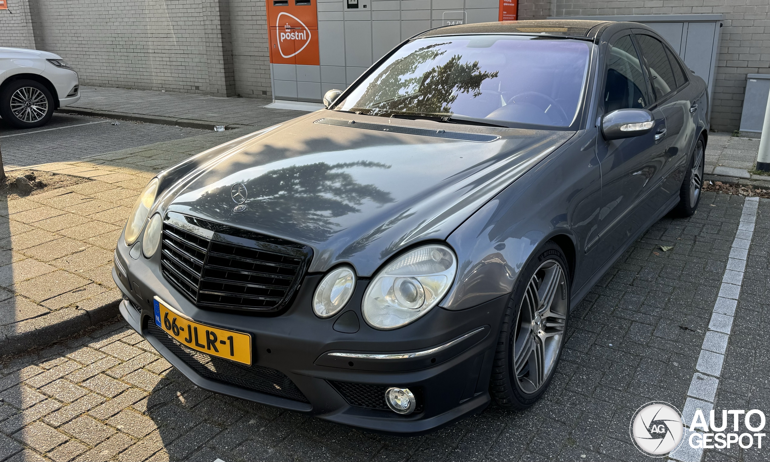 Mercedes-Benz E 55 AMG