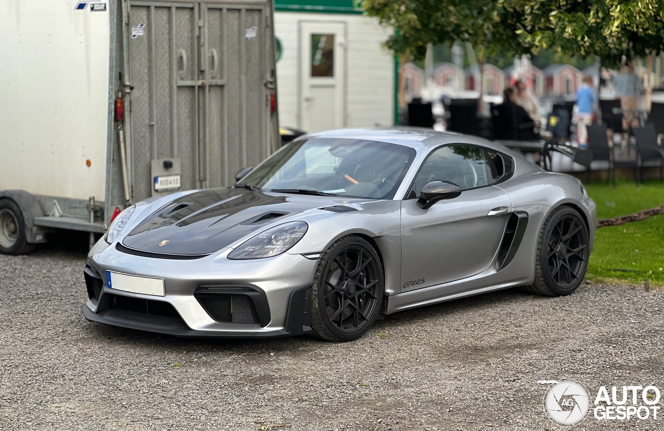 Porsche 718 Cayman GT4 RS Weissach Package