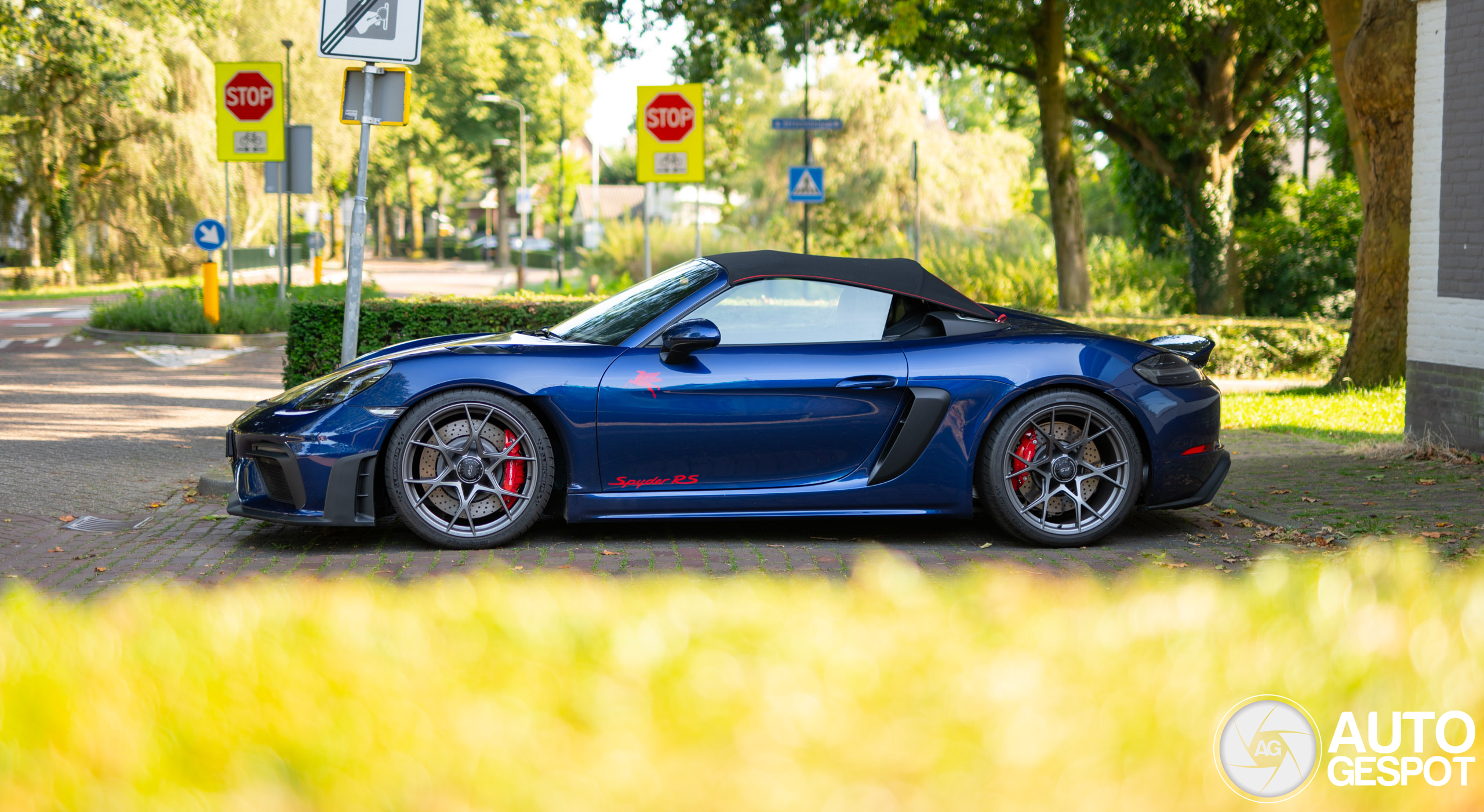 Porsche 718 Spyder RS