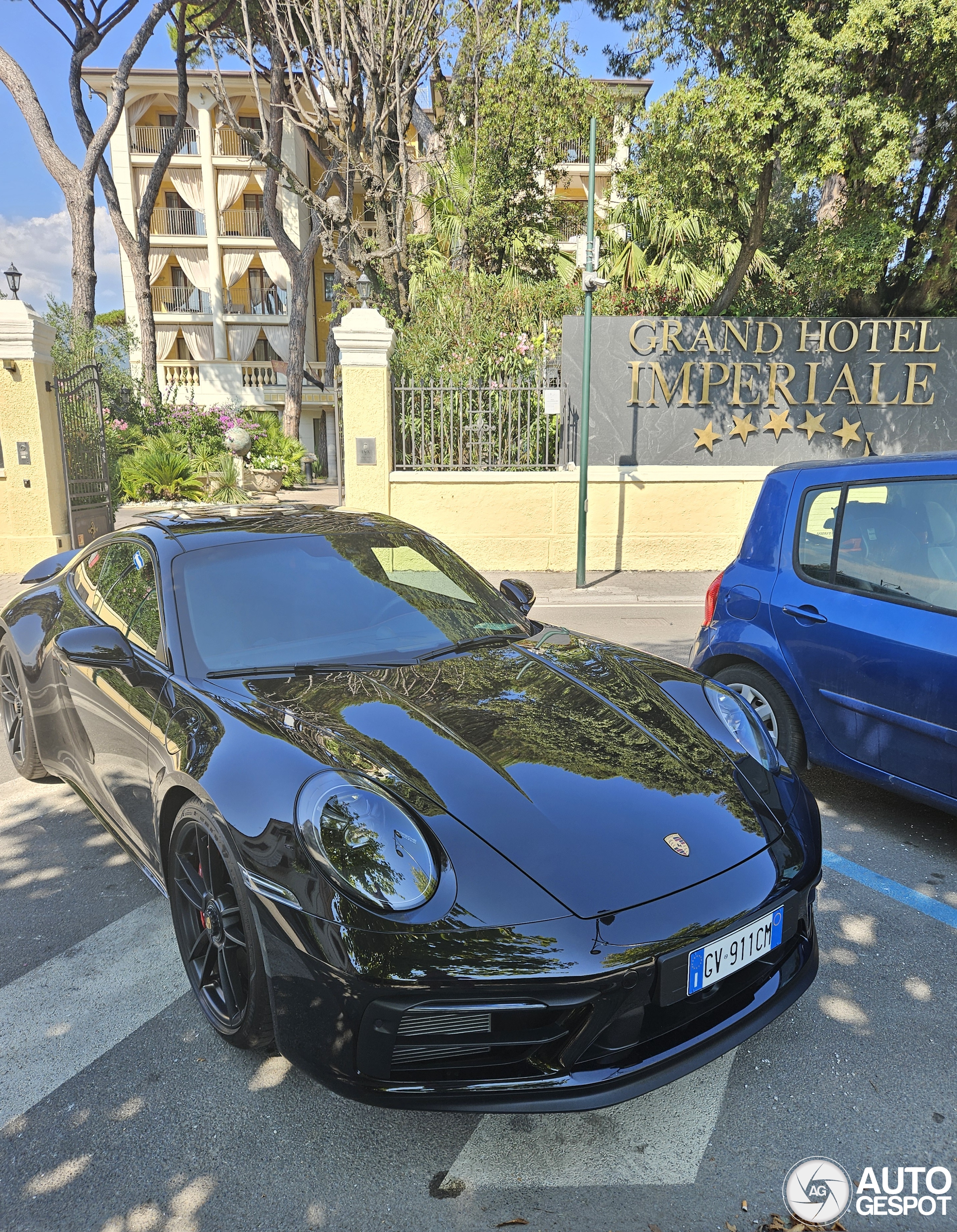 Porsche 992 Carrera 4 GTS