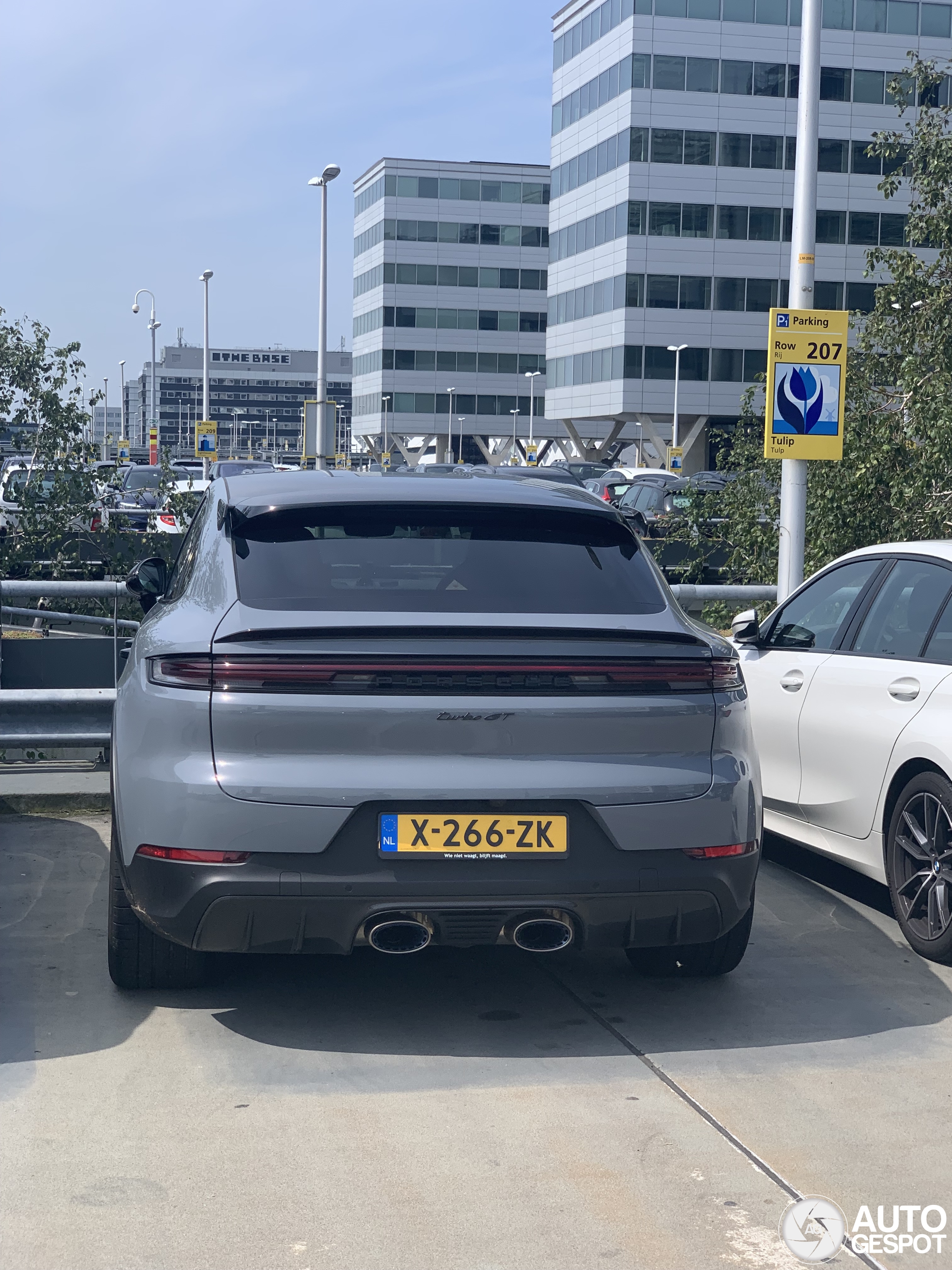 Porsche Cayenne Coupé Turbo E-Hybrid