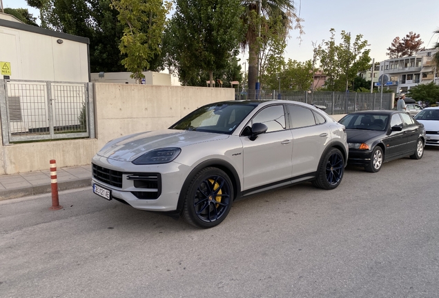 Porsche Cayenne Coupé Turbo E-Hybrid