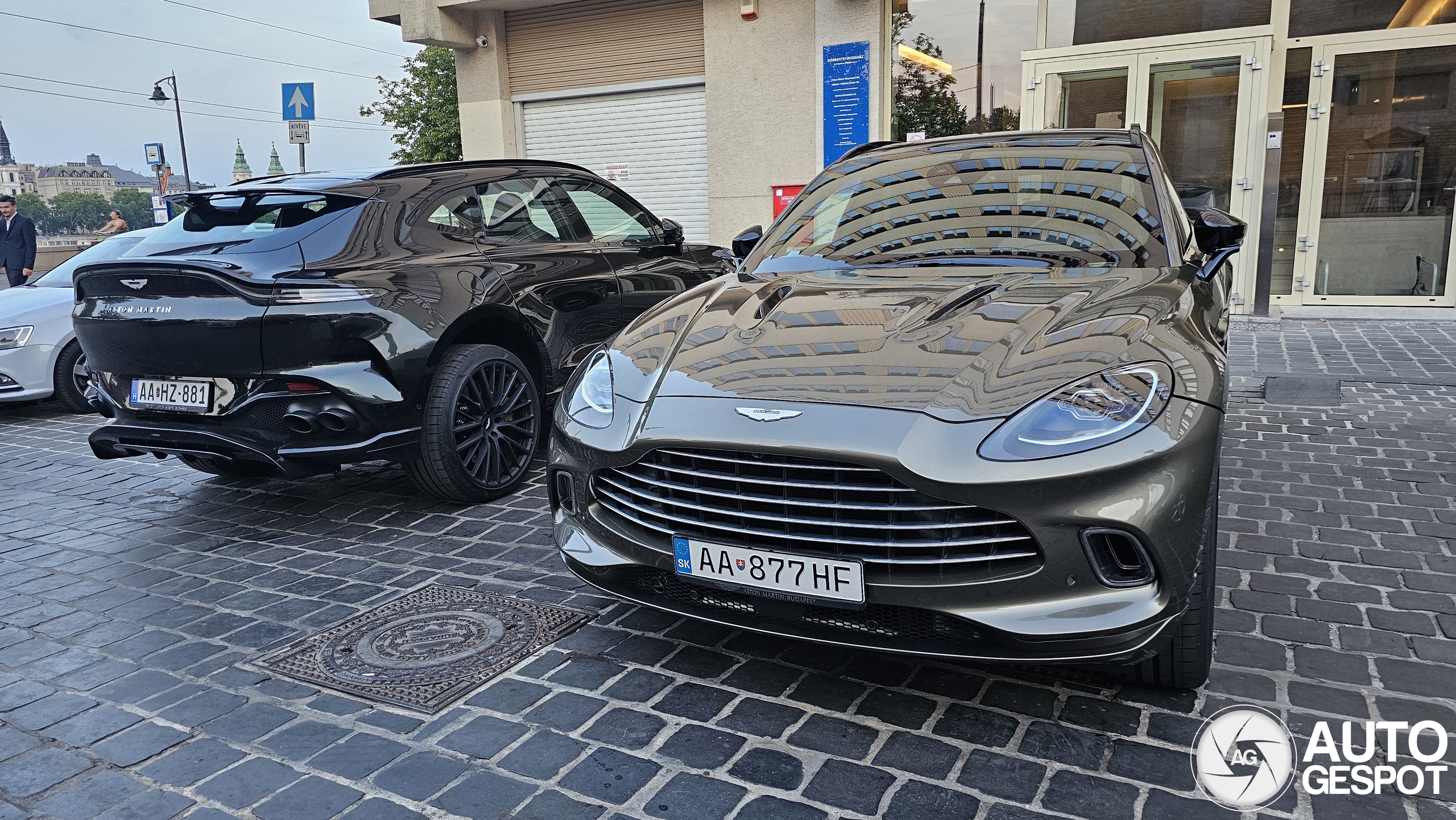 Aston Martin DBX