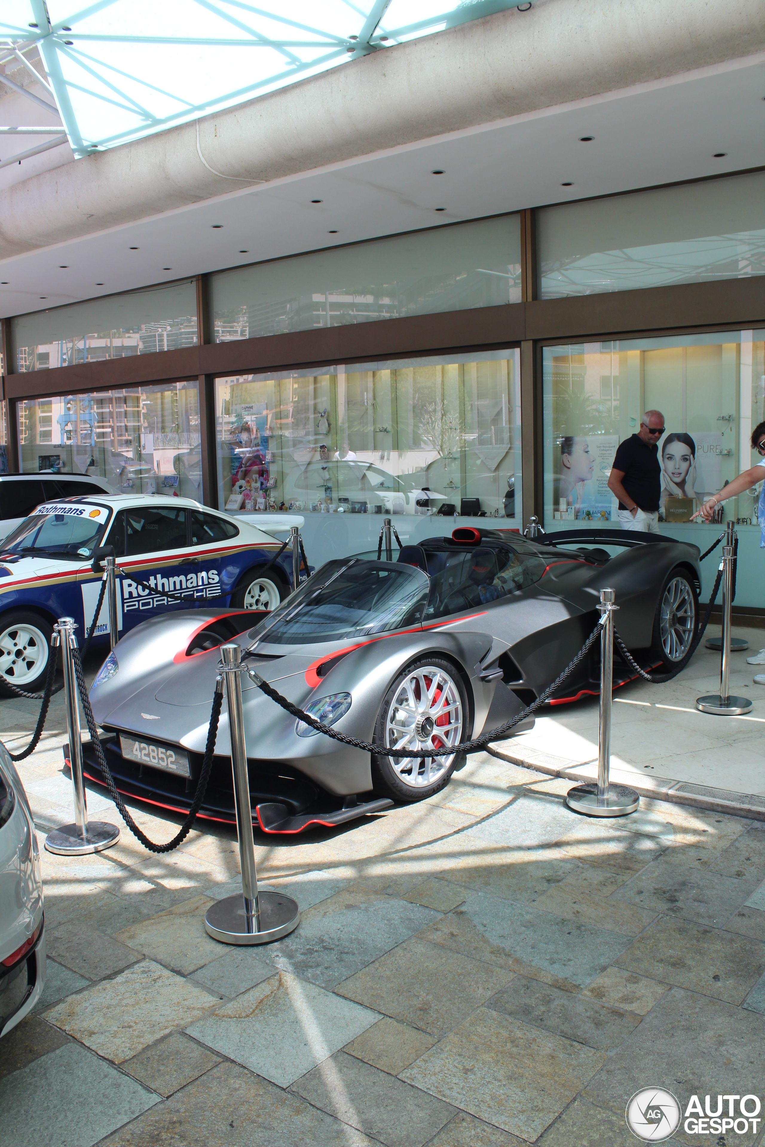 Aston Martin Valkyrie Spider