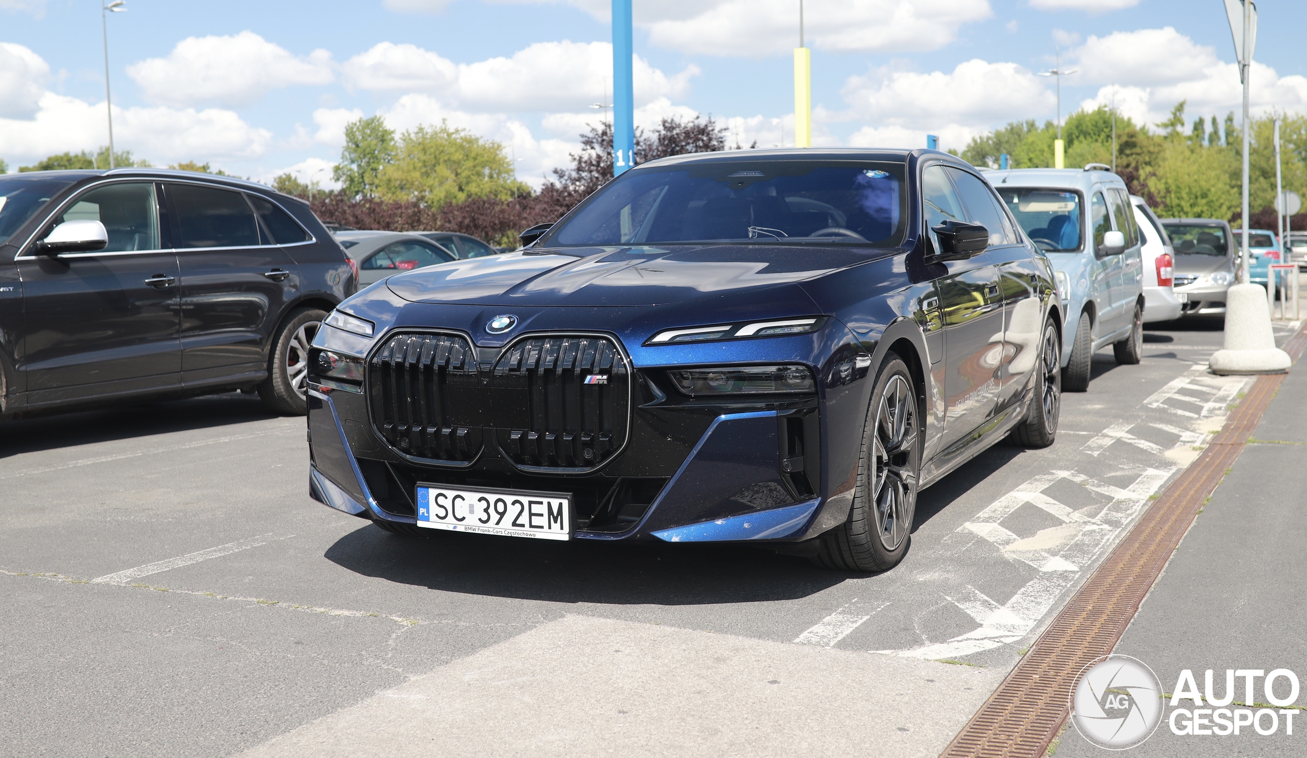 BMW M760e xDrive