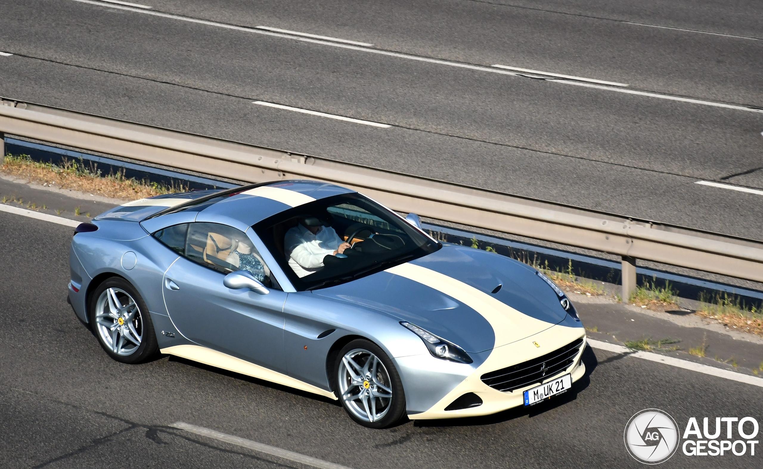 Ferrari California T