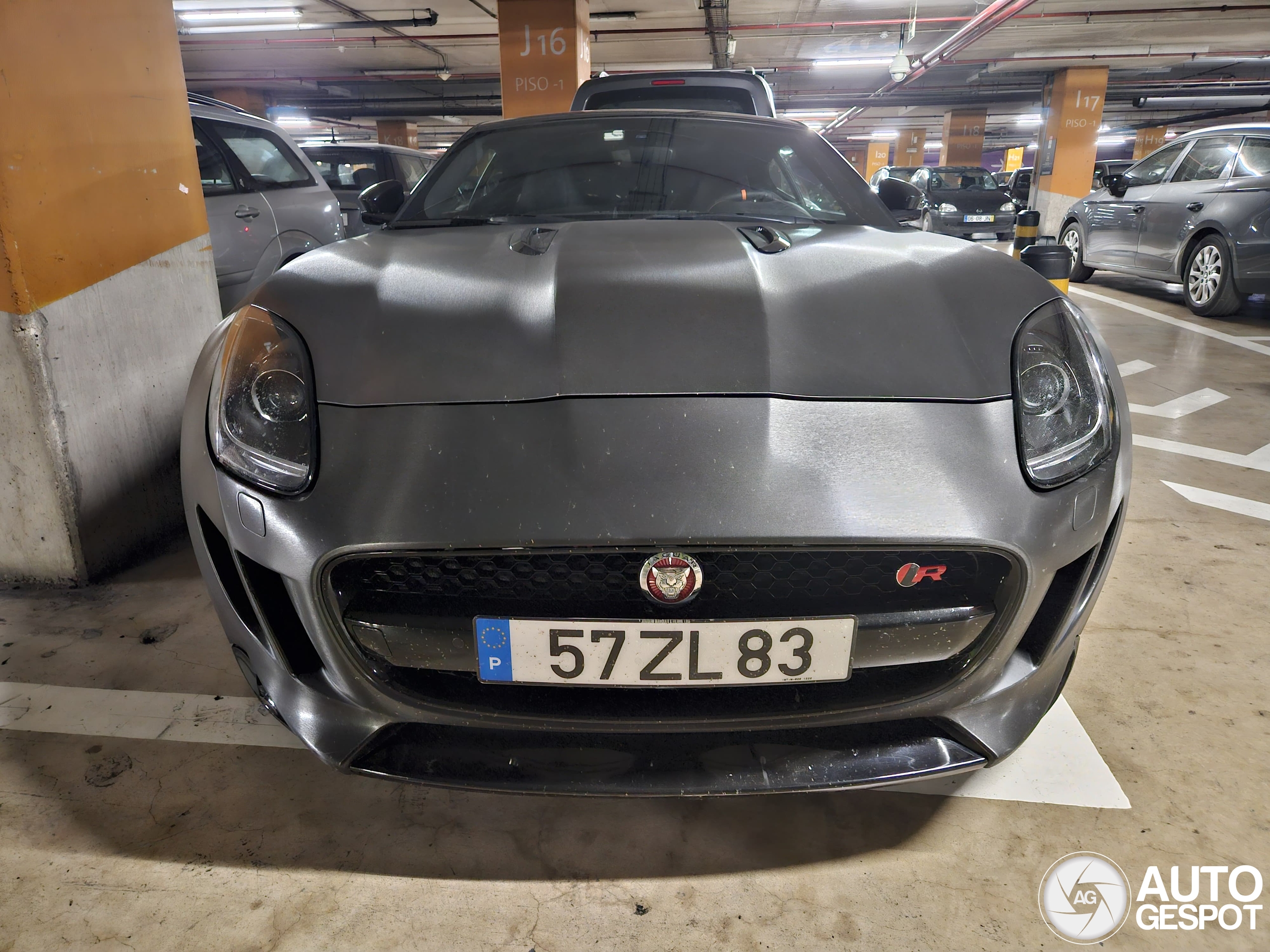 Jaguar F-TYPE R Coupé