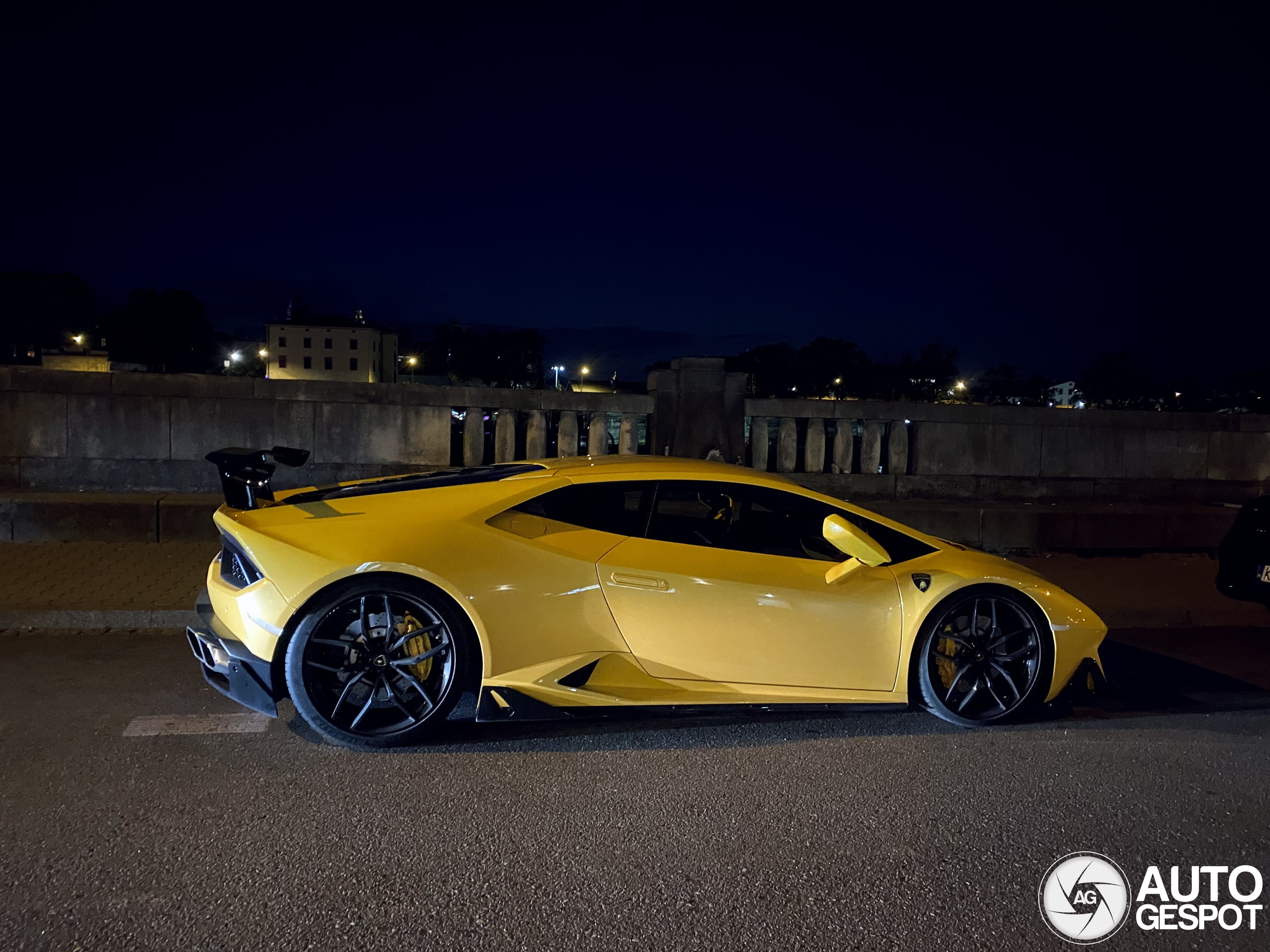 Lamborghini Huracán LP580-2