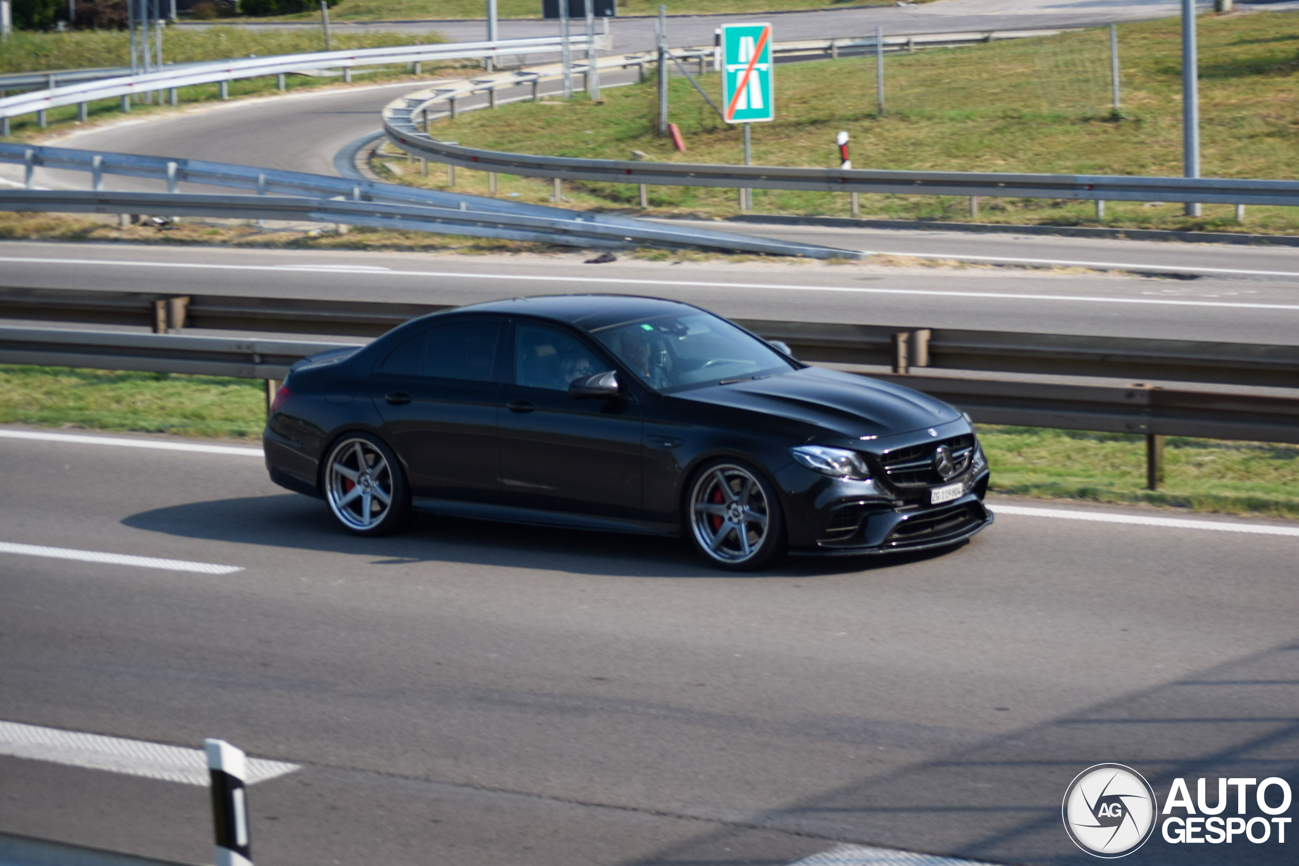 Mercedes-AMG E 63 S W213