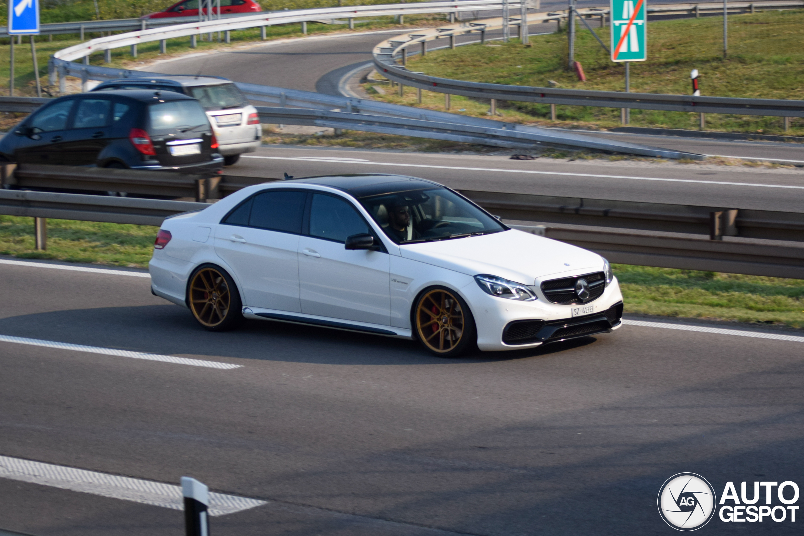 Mercedes-Benz E 63 AMG S W212