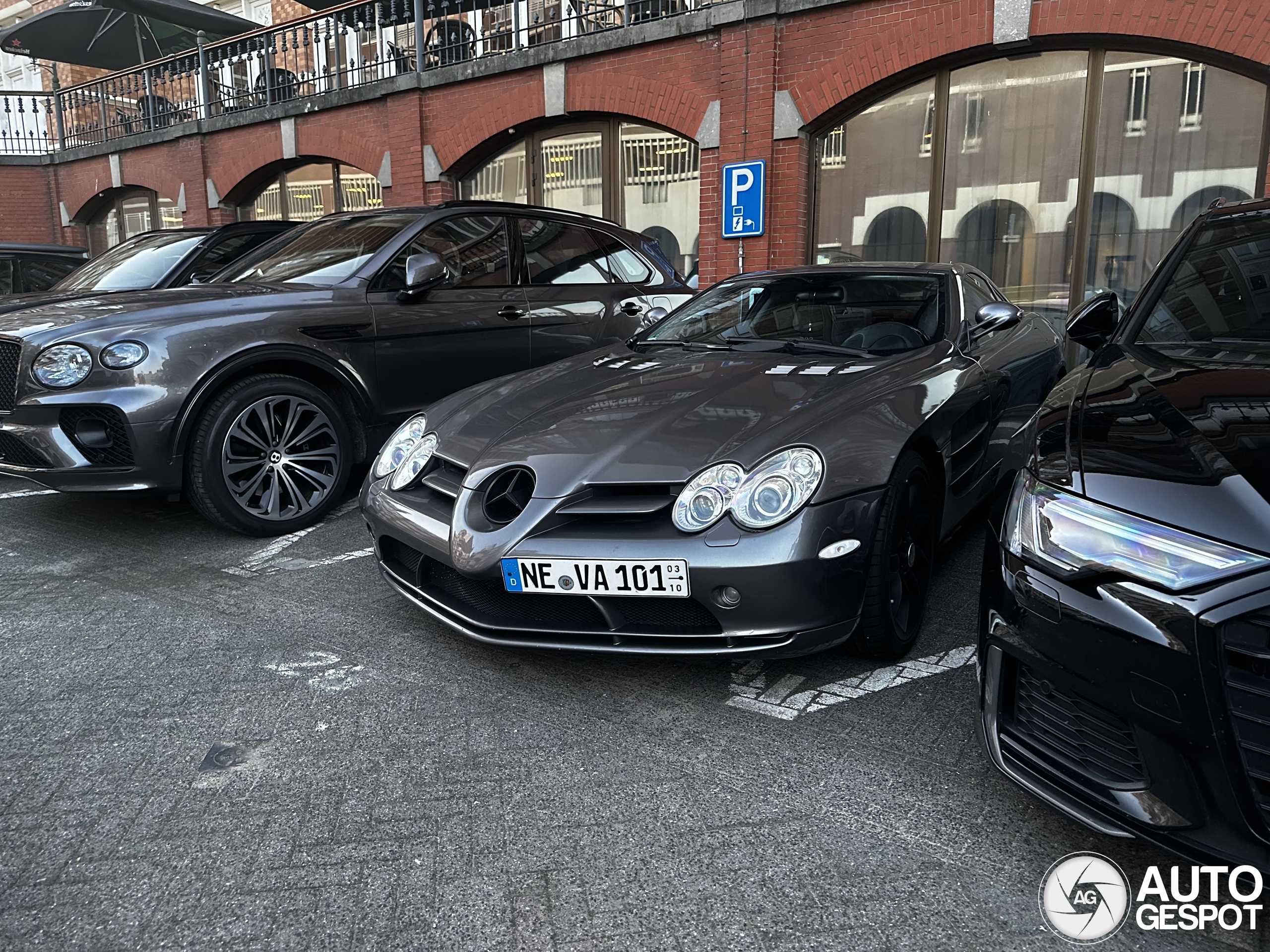 Mercedes-Benz SLR McLaren