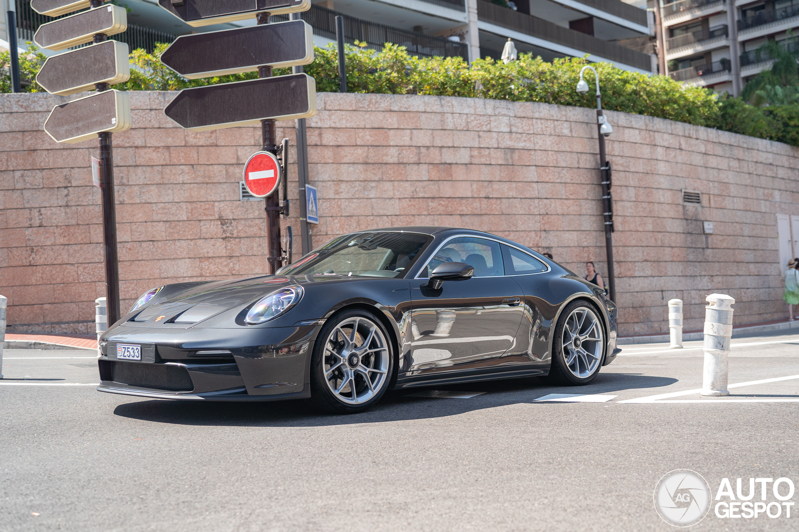 Porsche 992 GT3 Touring