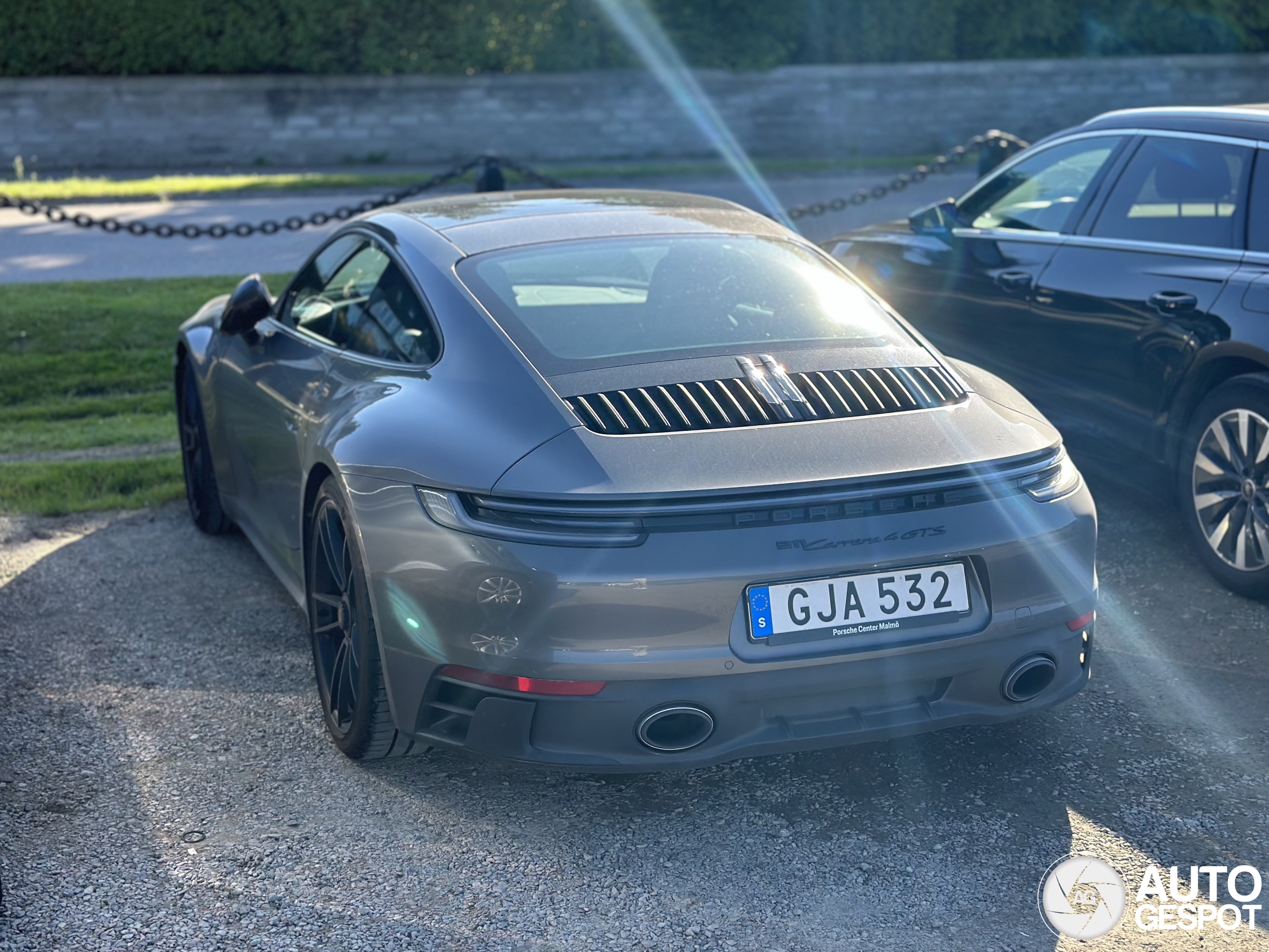 Porsche 992 Carrera 4 GTS