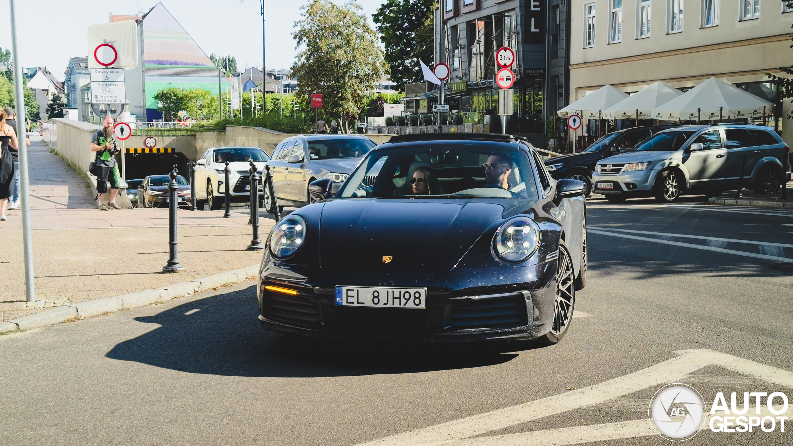 Porsche 992 Carrera 4S