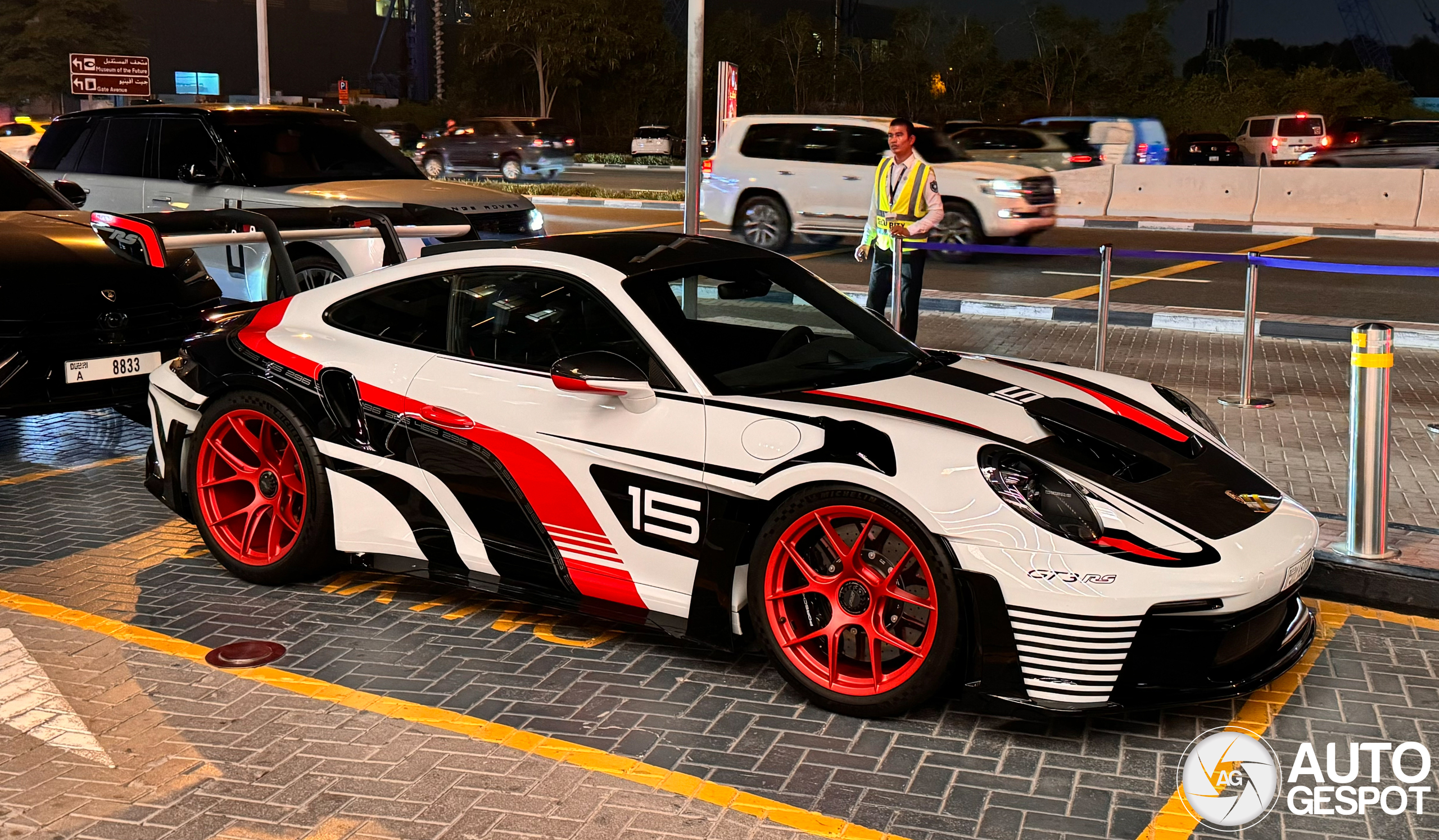 Porsche 992 GT3 RS Weissach Package