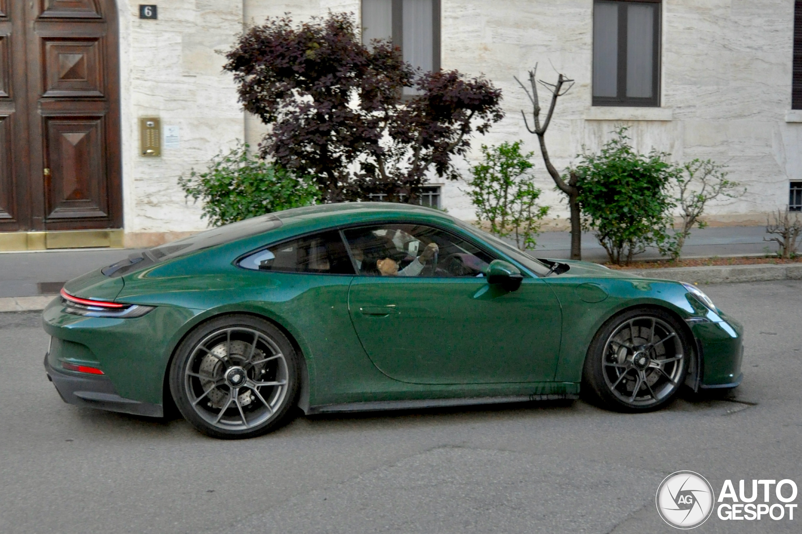 Porsche 992 GT3 Touring