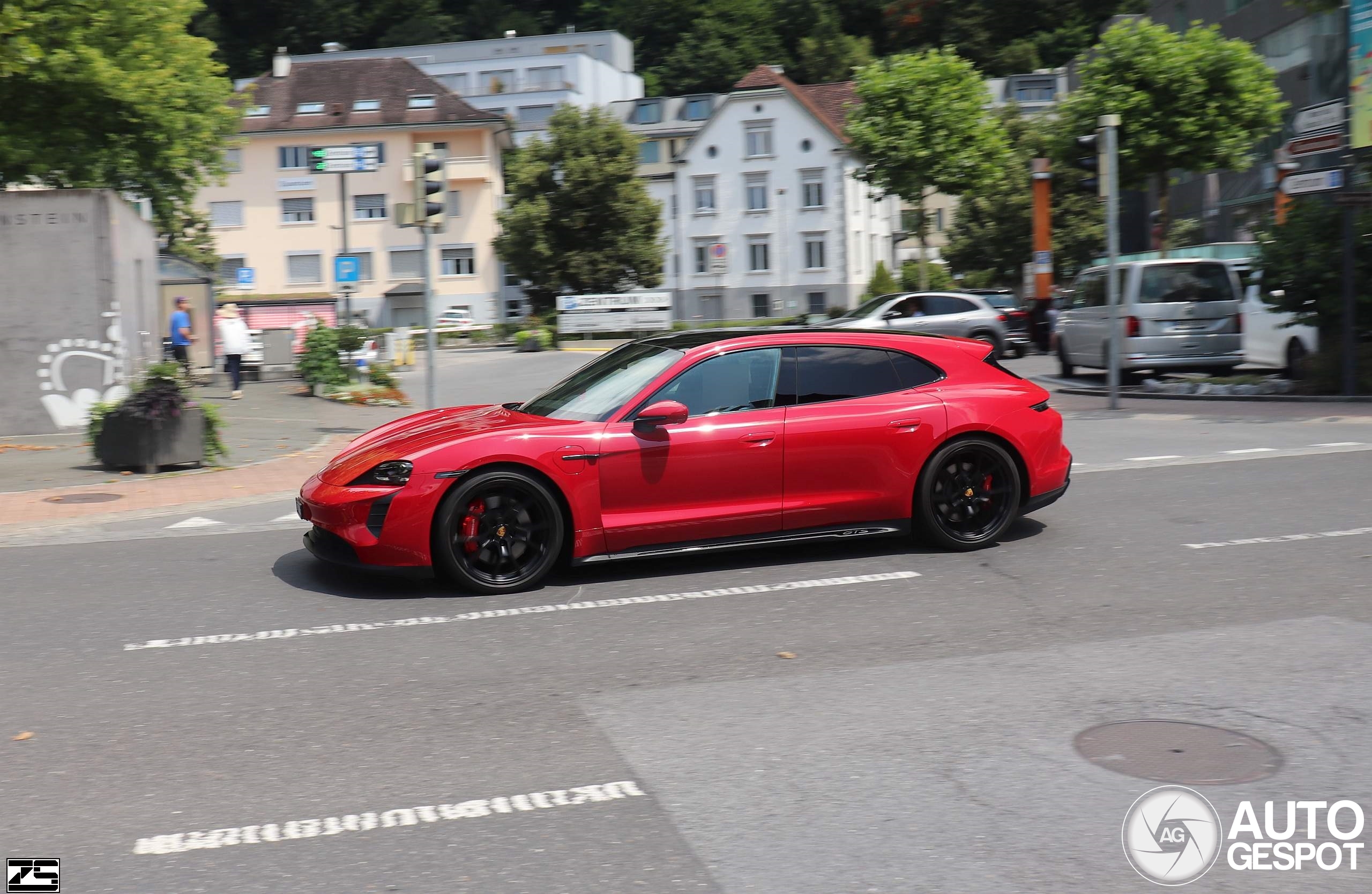 Porsche Taycan GTS Sport Turismo