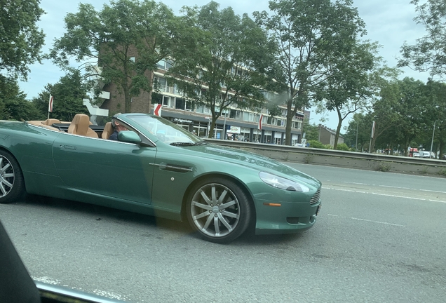 Aston Martin DB9 Volante