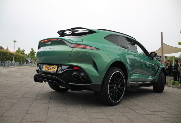 Aston Martin DBX707