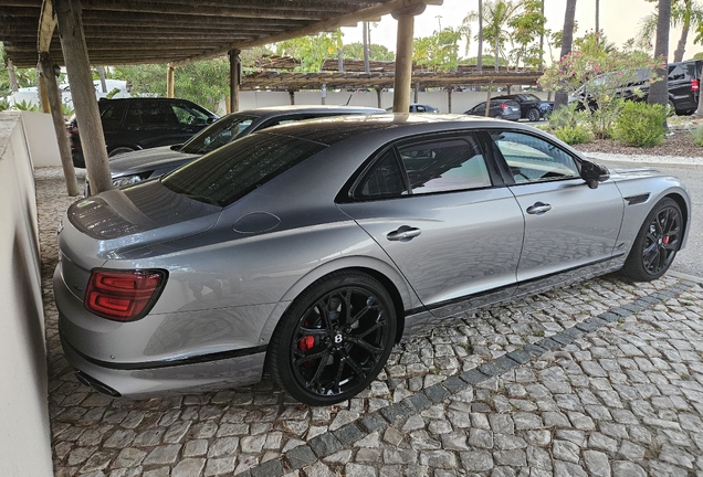 Bentley Flying Spur Hybrid S