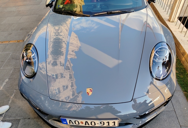 Porsche 992 Carrera 4S