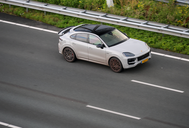 Porsche Cayenne Coupé Turbo E-Hybrid