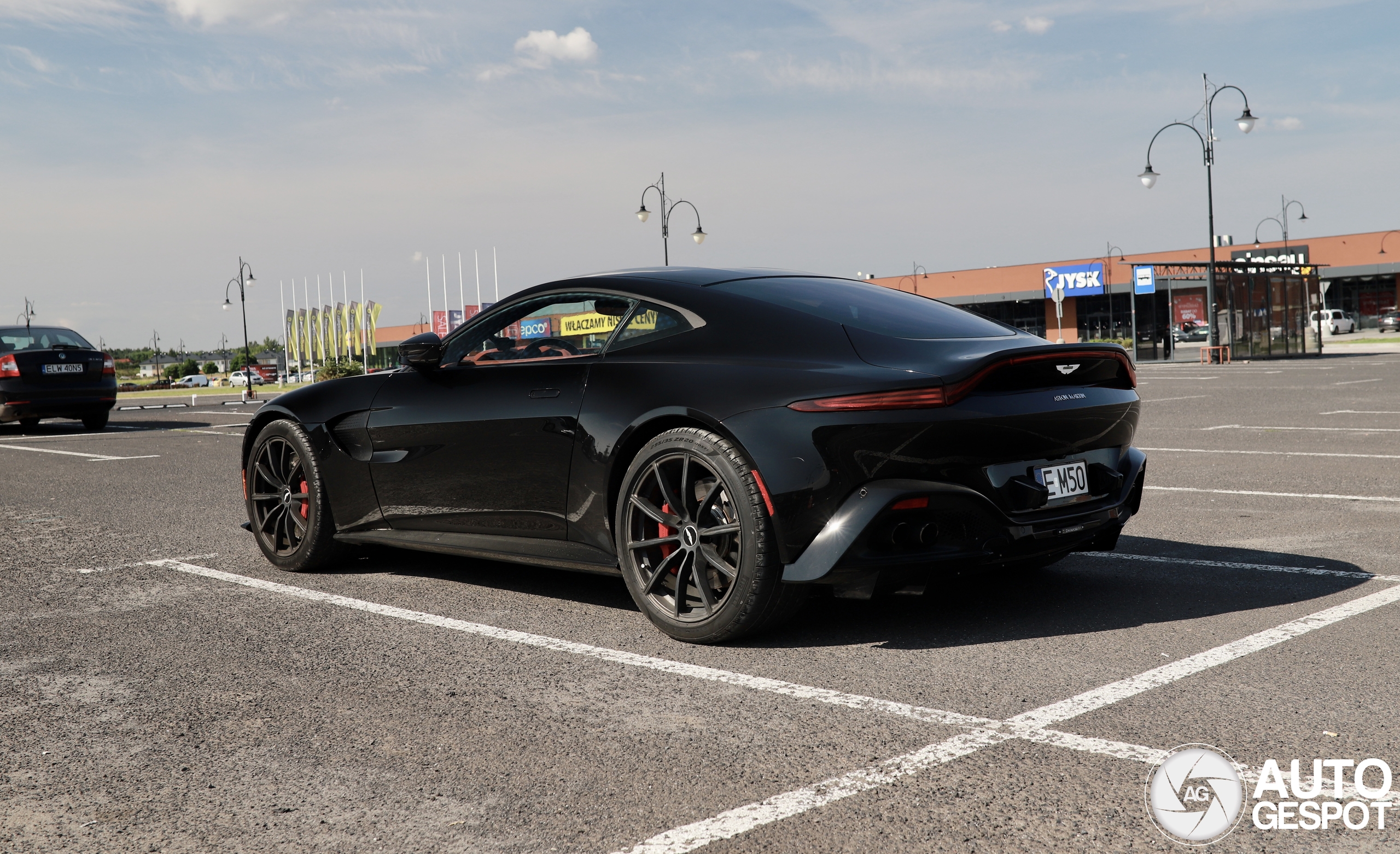 Aston Martin V8 Vantage 2018