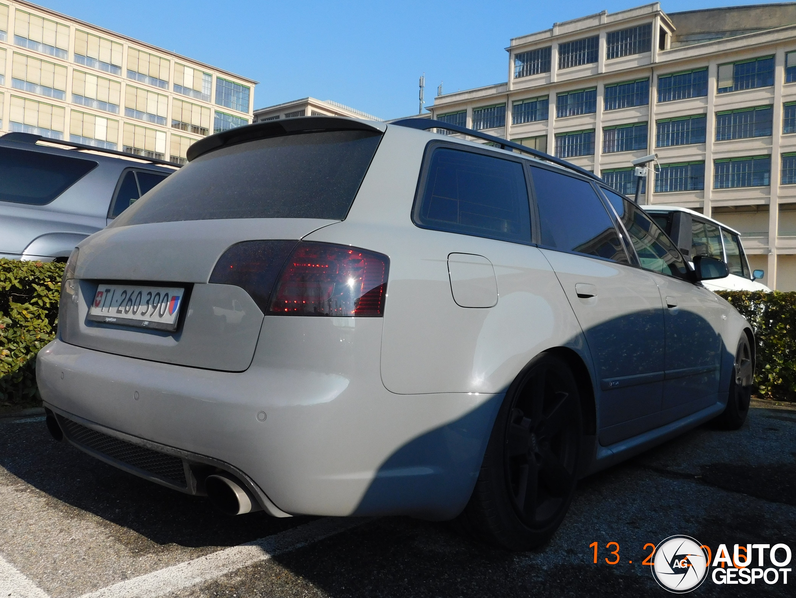 Audi RS4 Avant B7