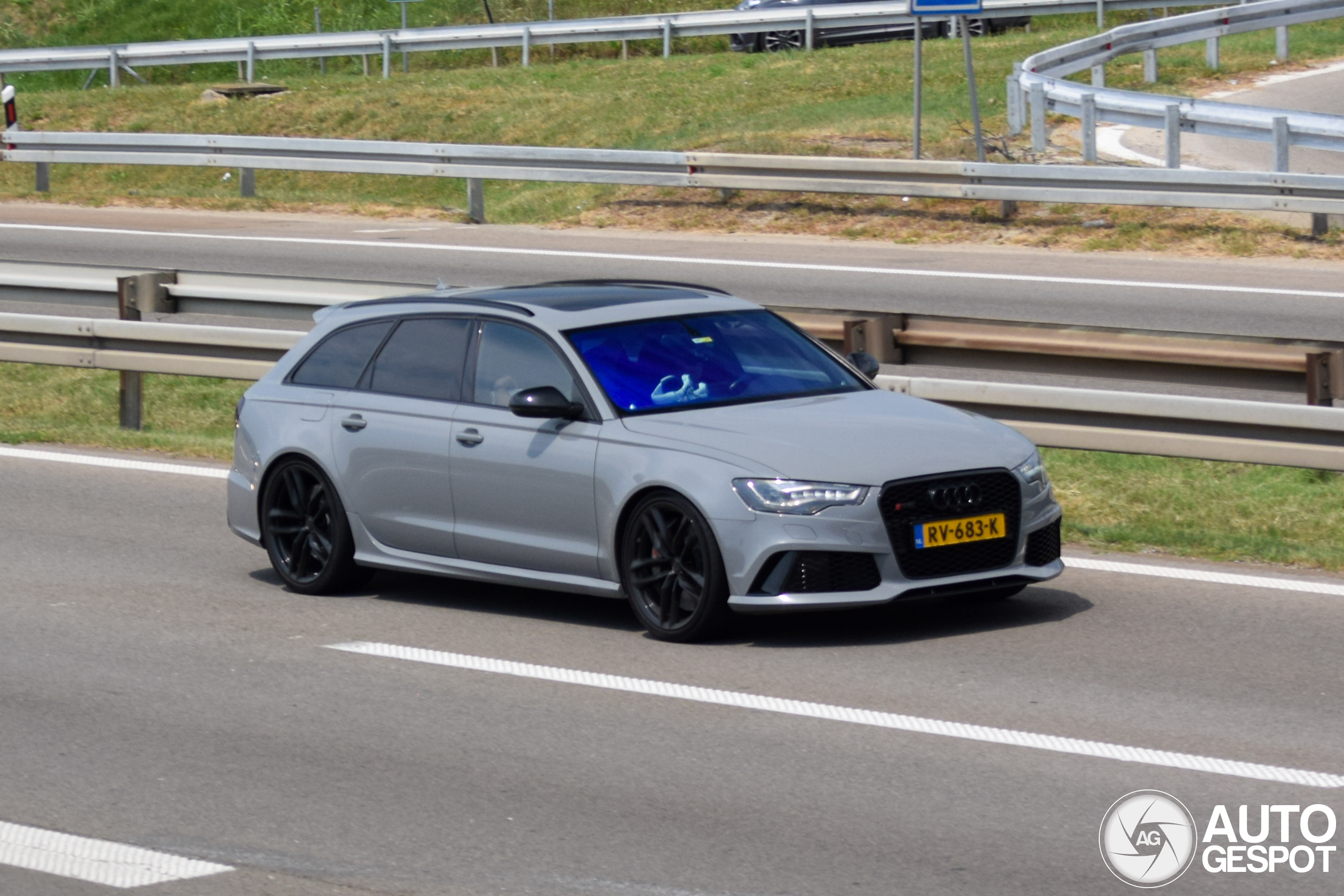 Audi RS6 Avant C7