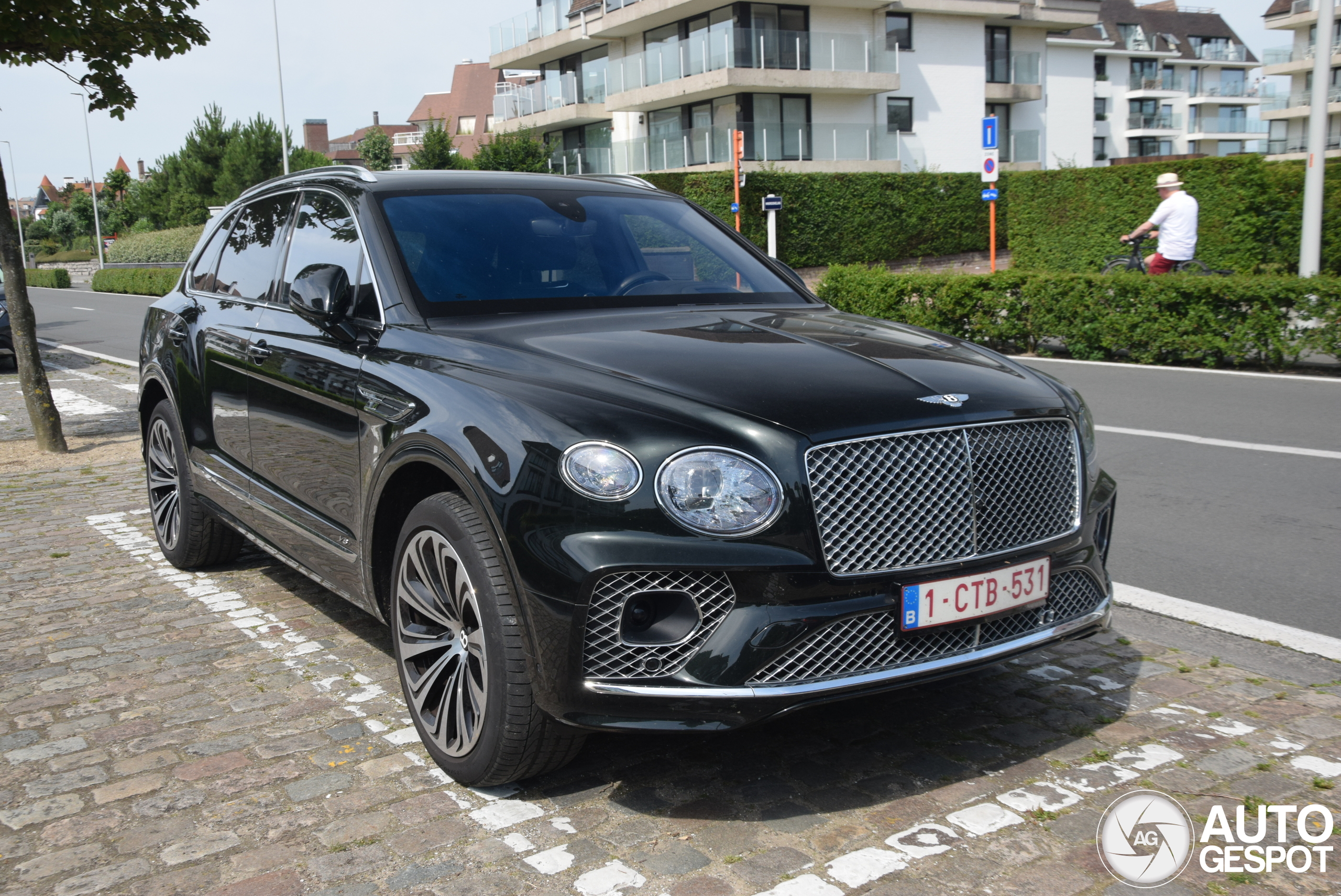 Bentley Bentayga V8 2021