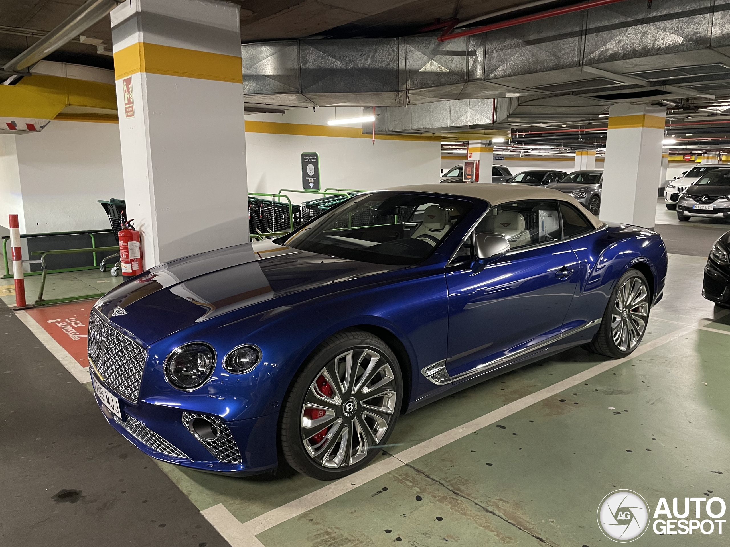 Bentley Continental GTC V8 2020 Mulliner