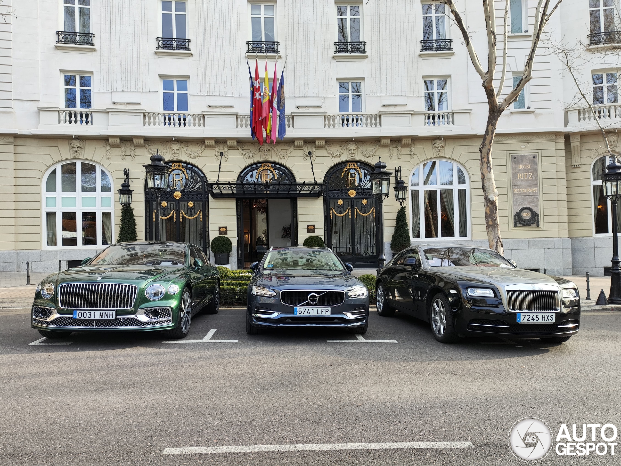 Bentley Flying Spur Hybrid