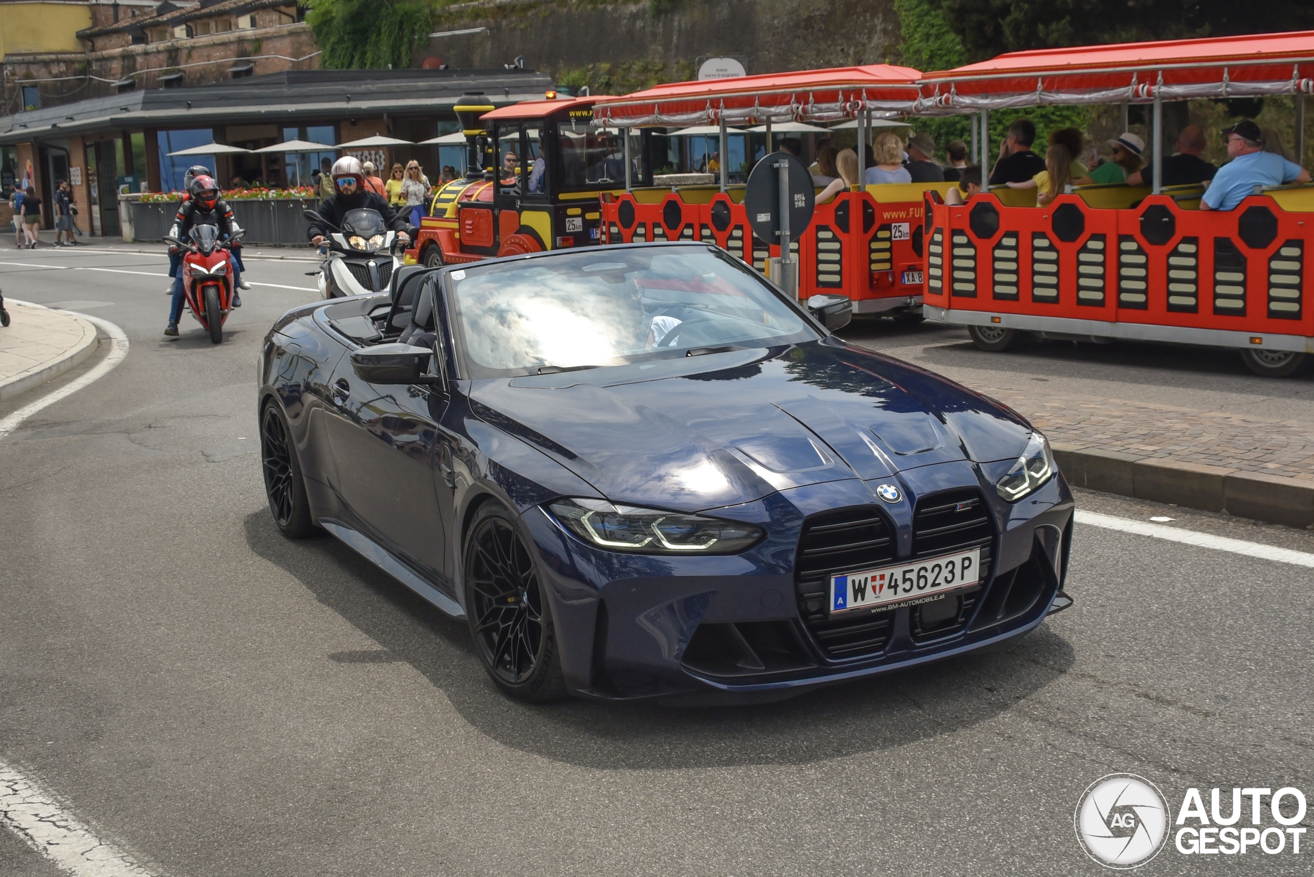 BMW M4 G83 Convertible Competition