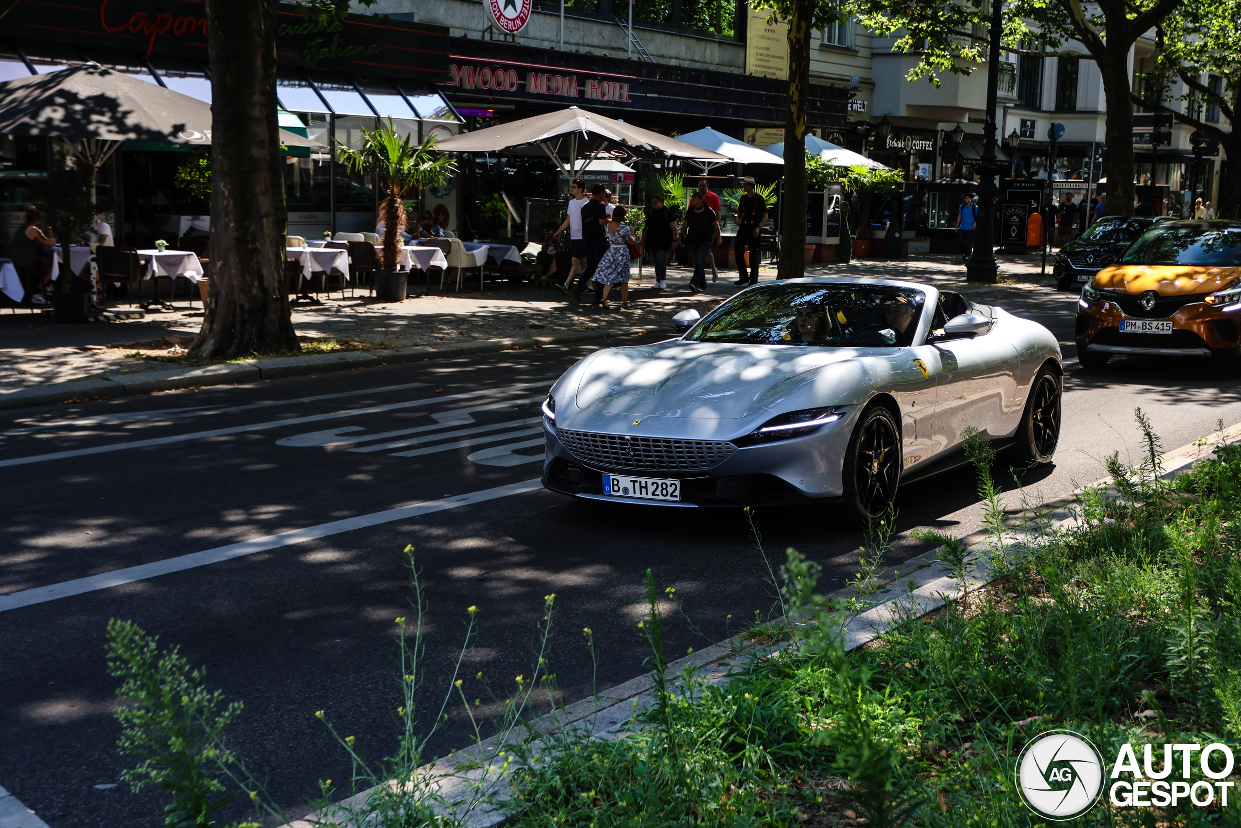 Ferrari Roma Spider