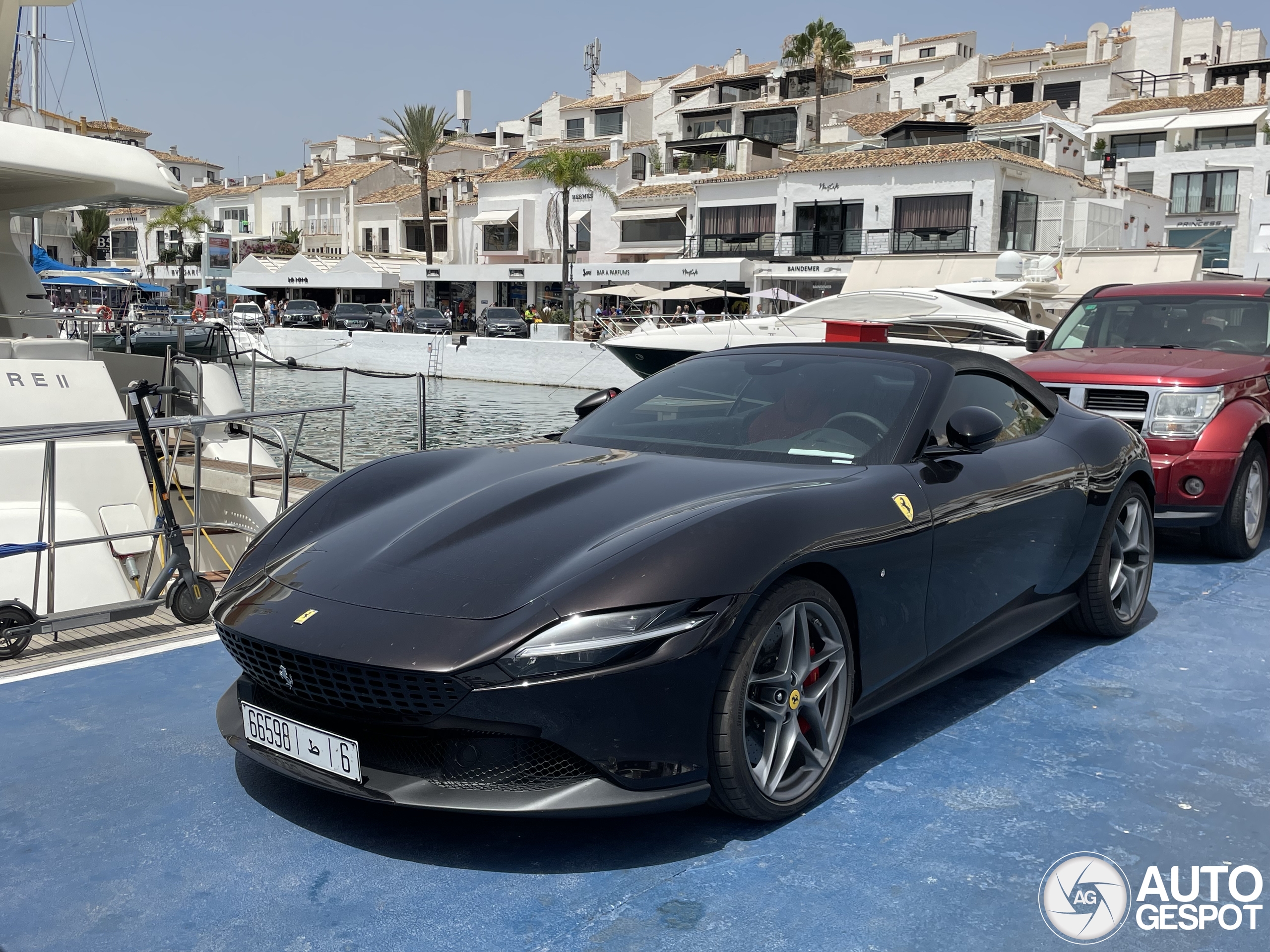 Ferrari Roma Spider