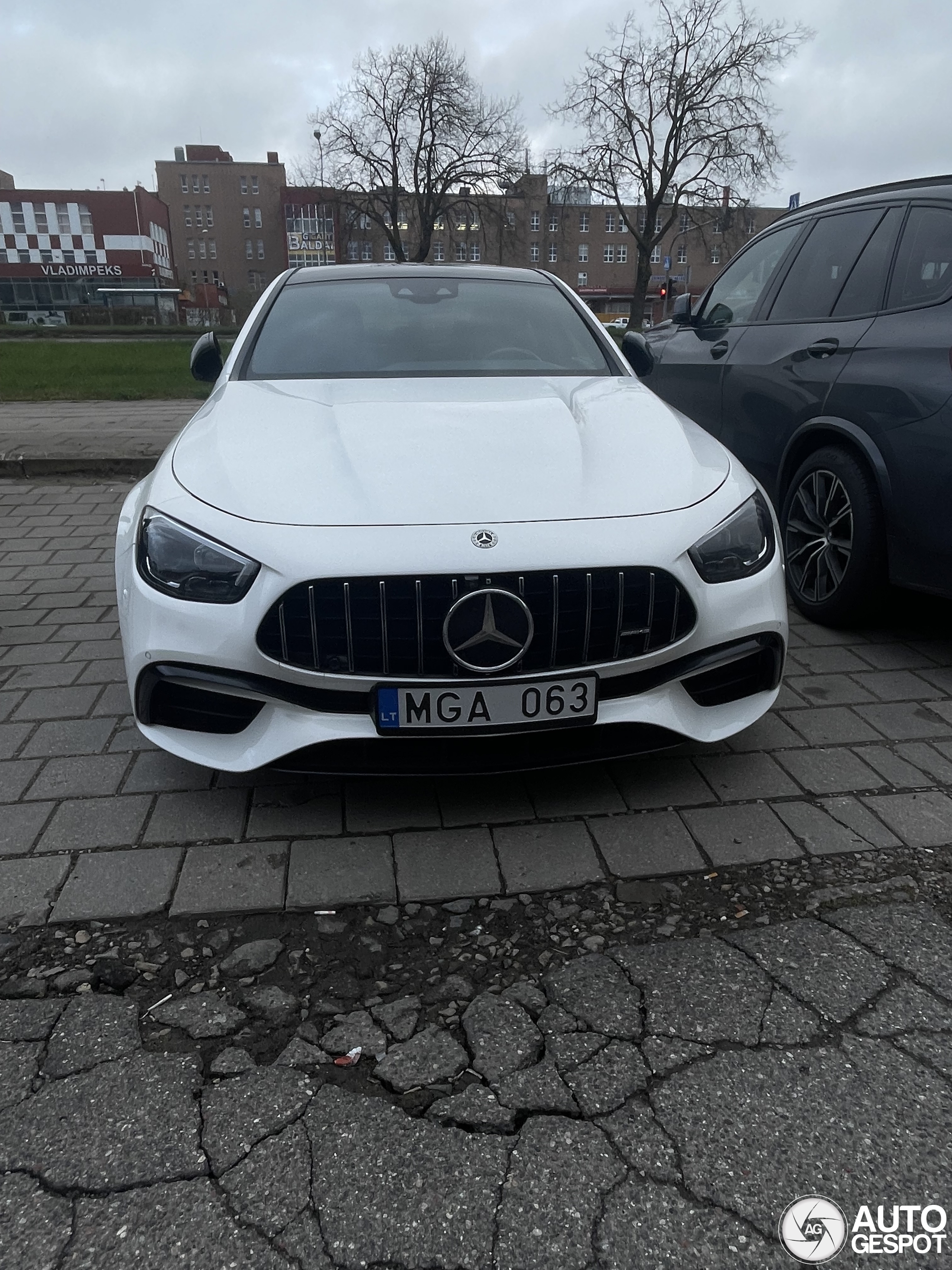 Mercedes-AMG E 63 S W213 2021