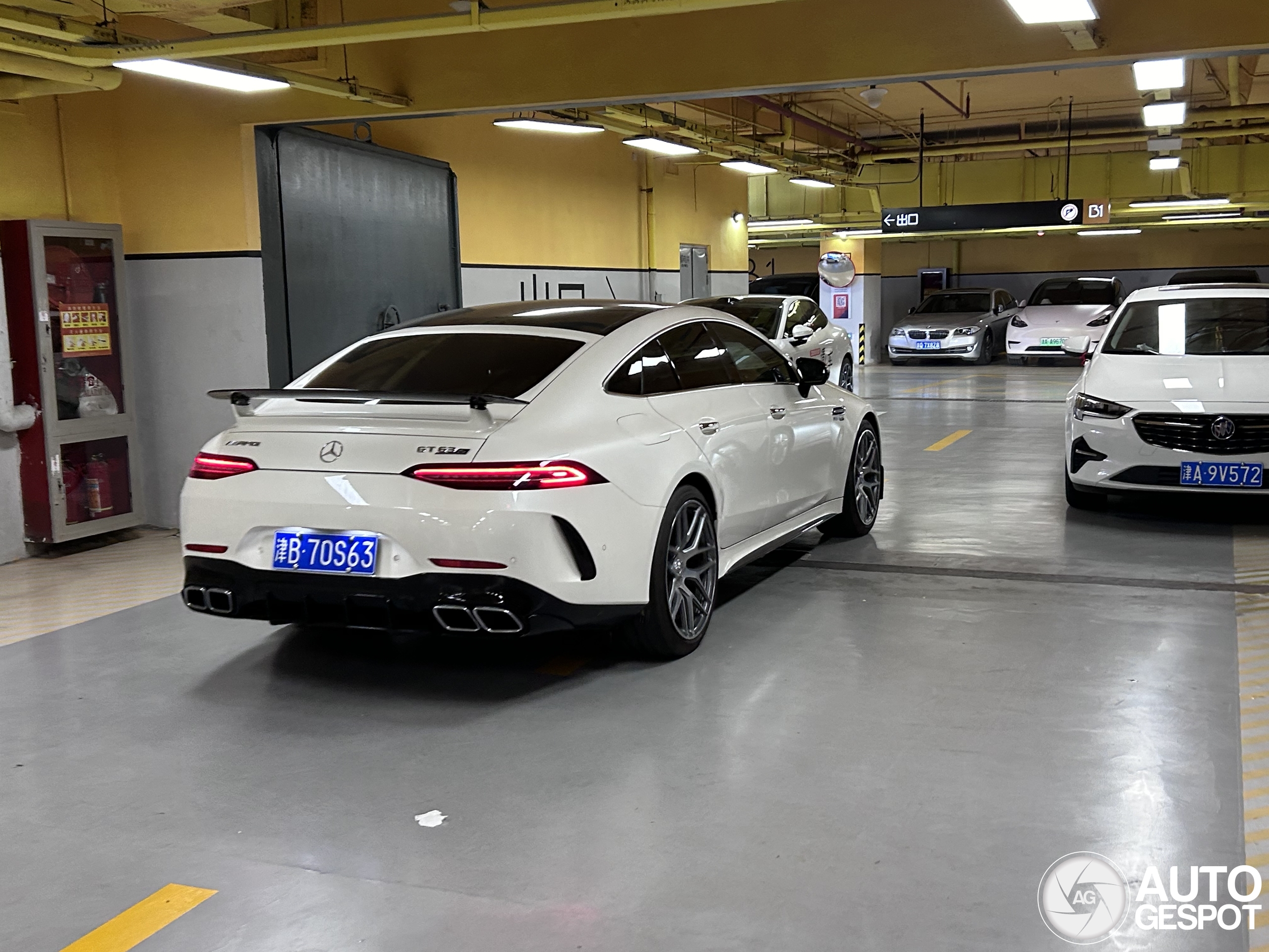 Mercedes-AMG GT 63 S X290