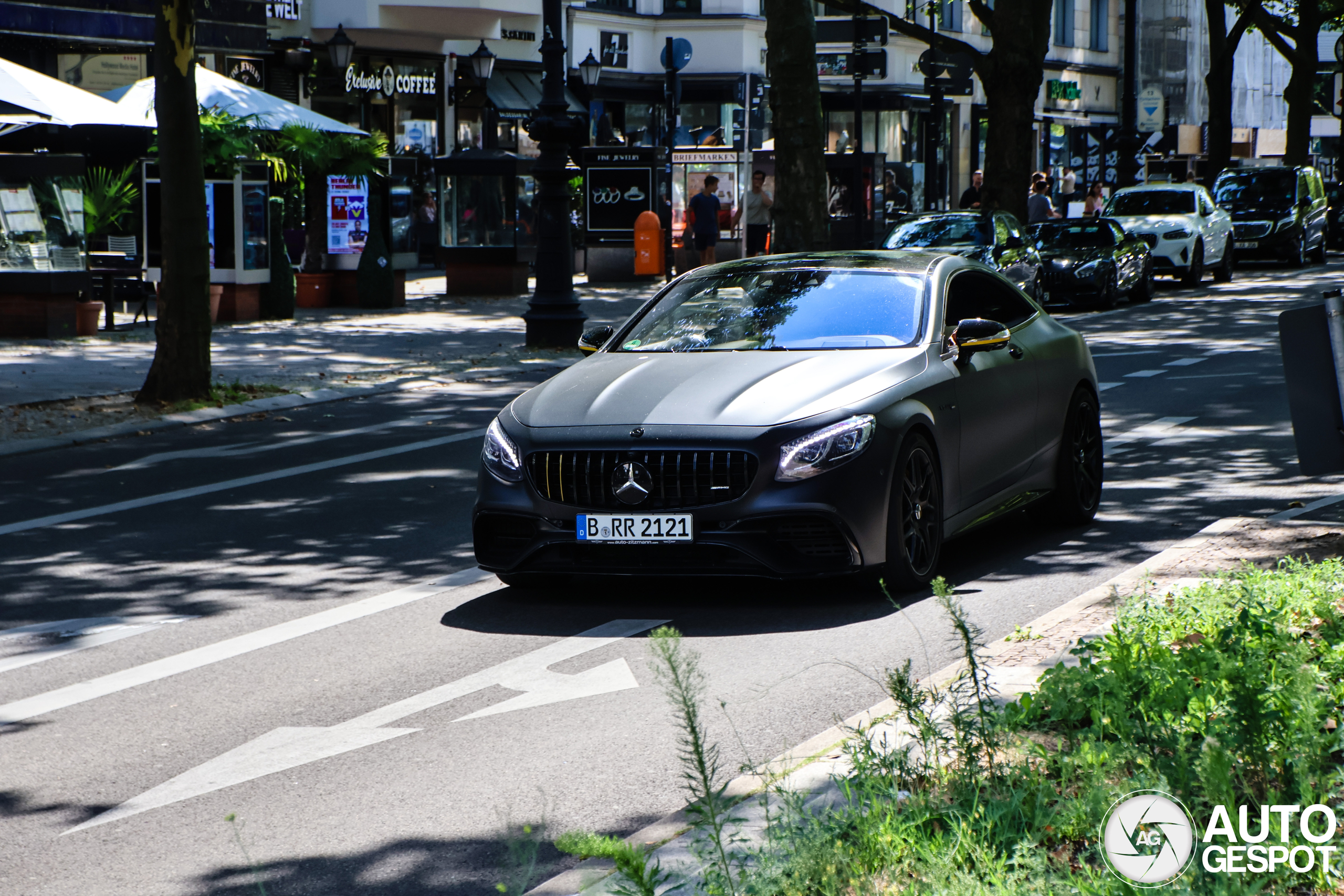 Mercedes-AMG S 63 Coupé C217 2018 Yellow Night Edition