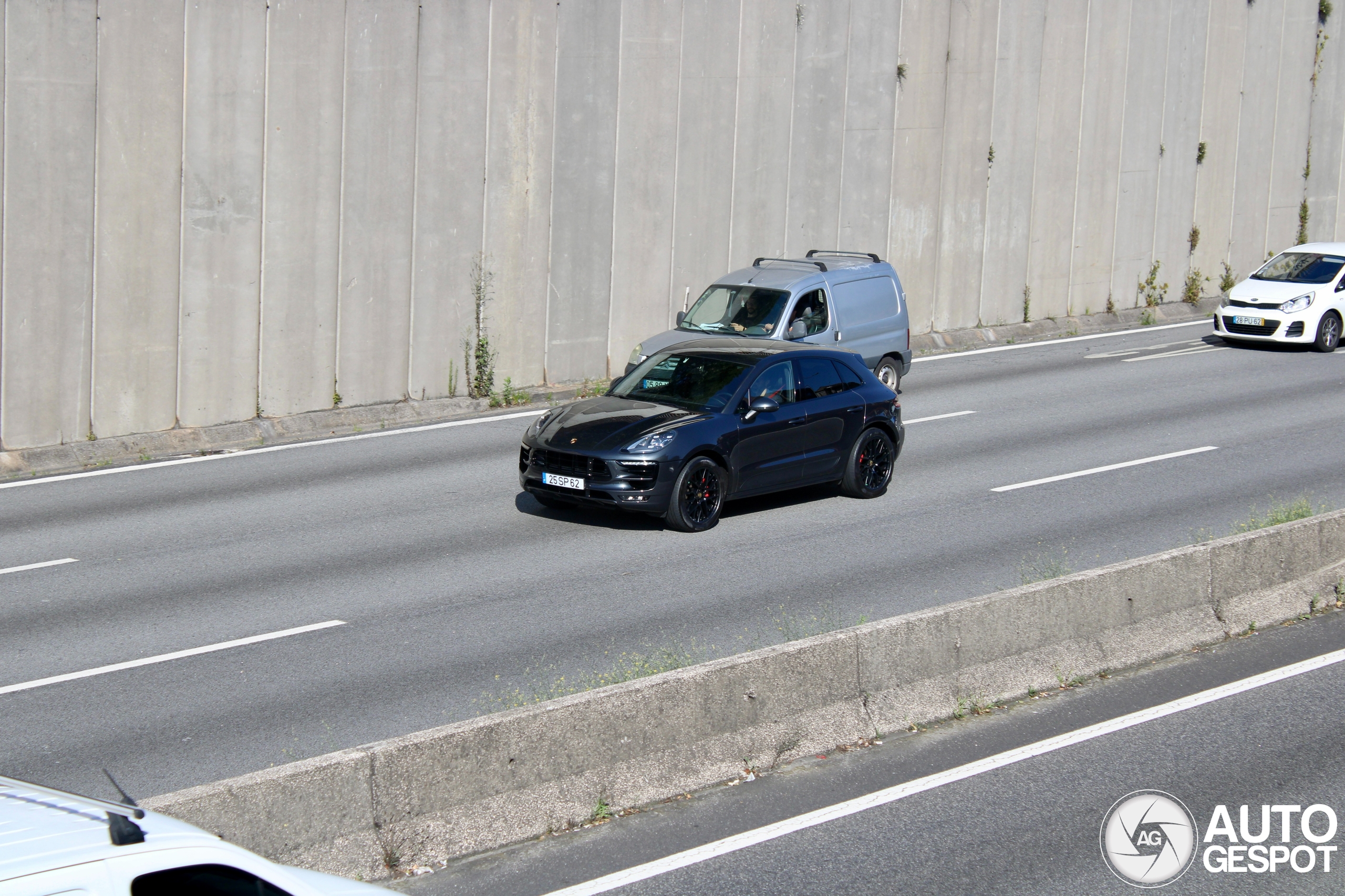 Porsche 95B Macan GTS