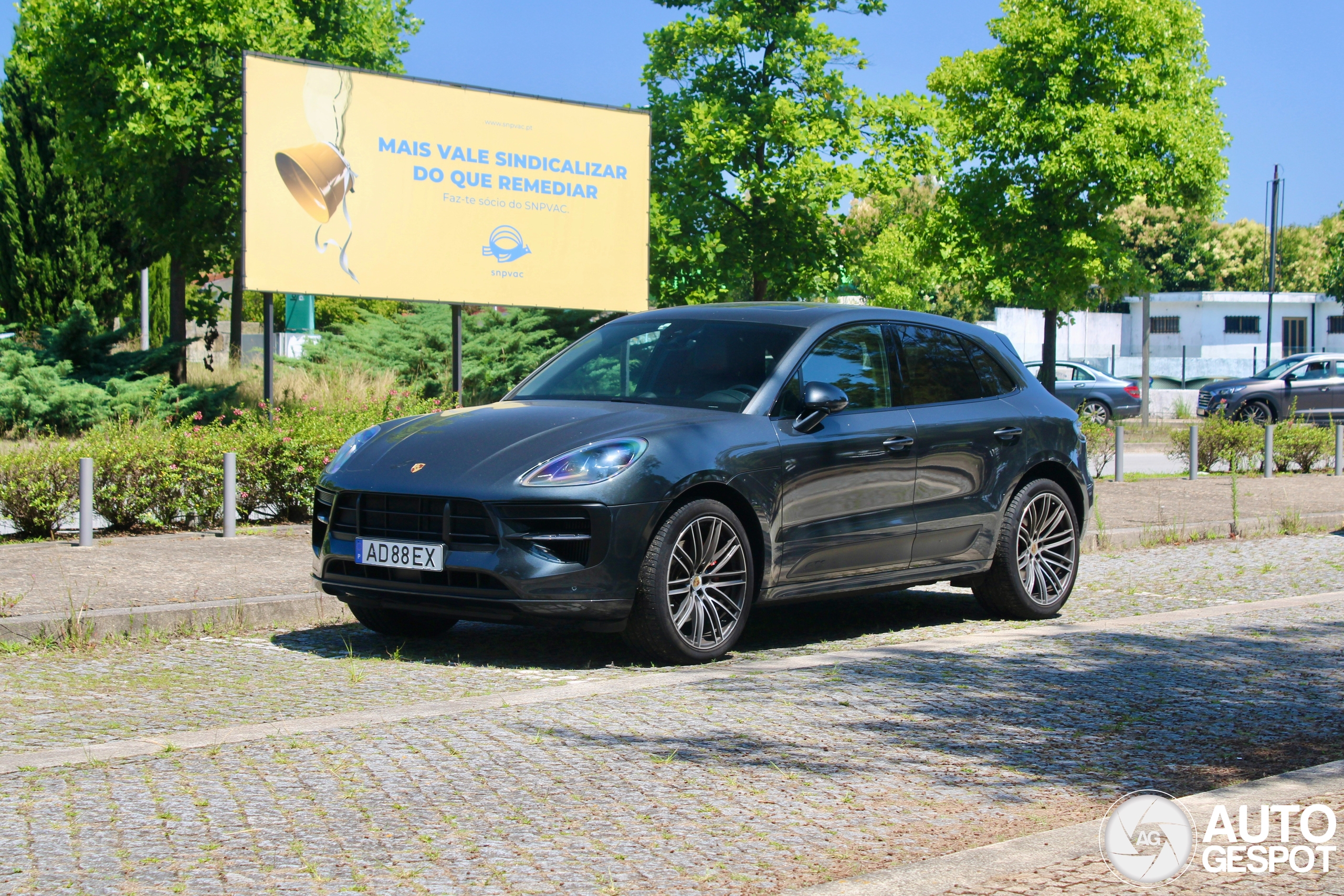 Porsche 95B Macan GTS MkII