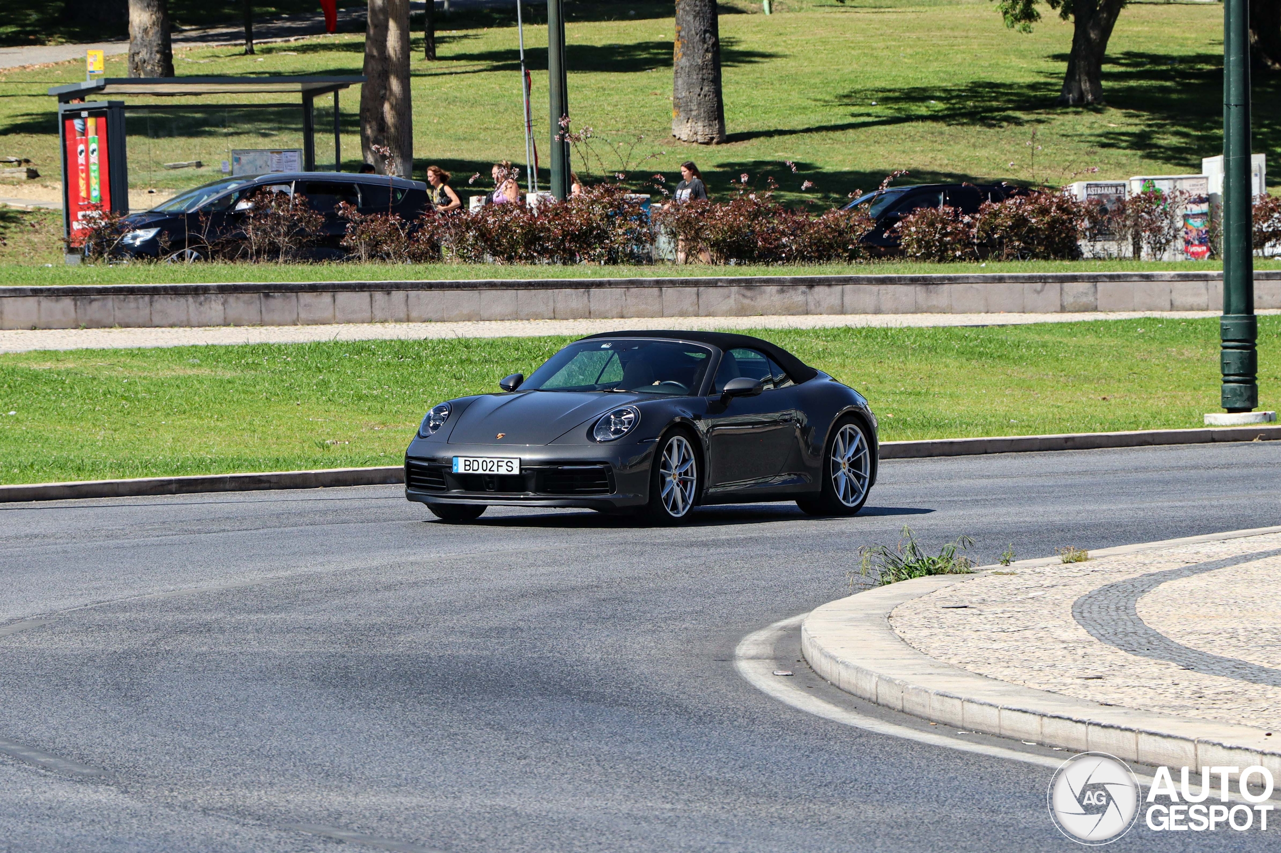 Porsche 992 Carrera 4S Cabriolet