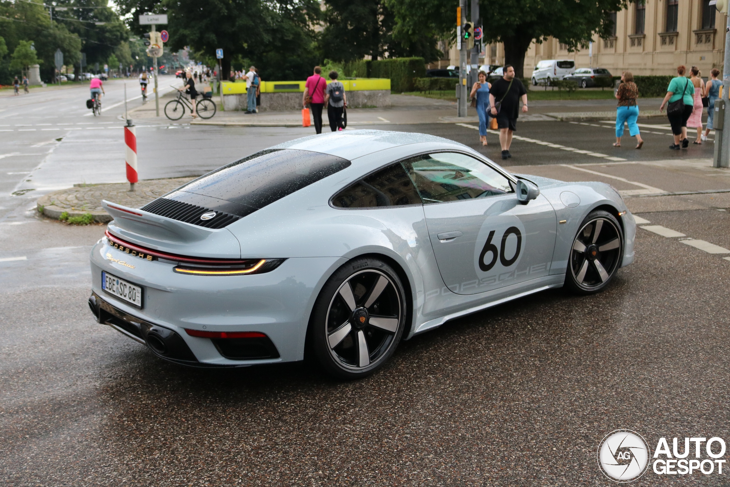 Porsche 992 Sport Classic