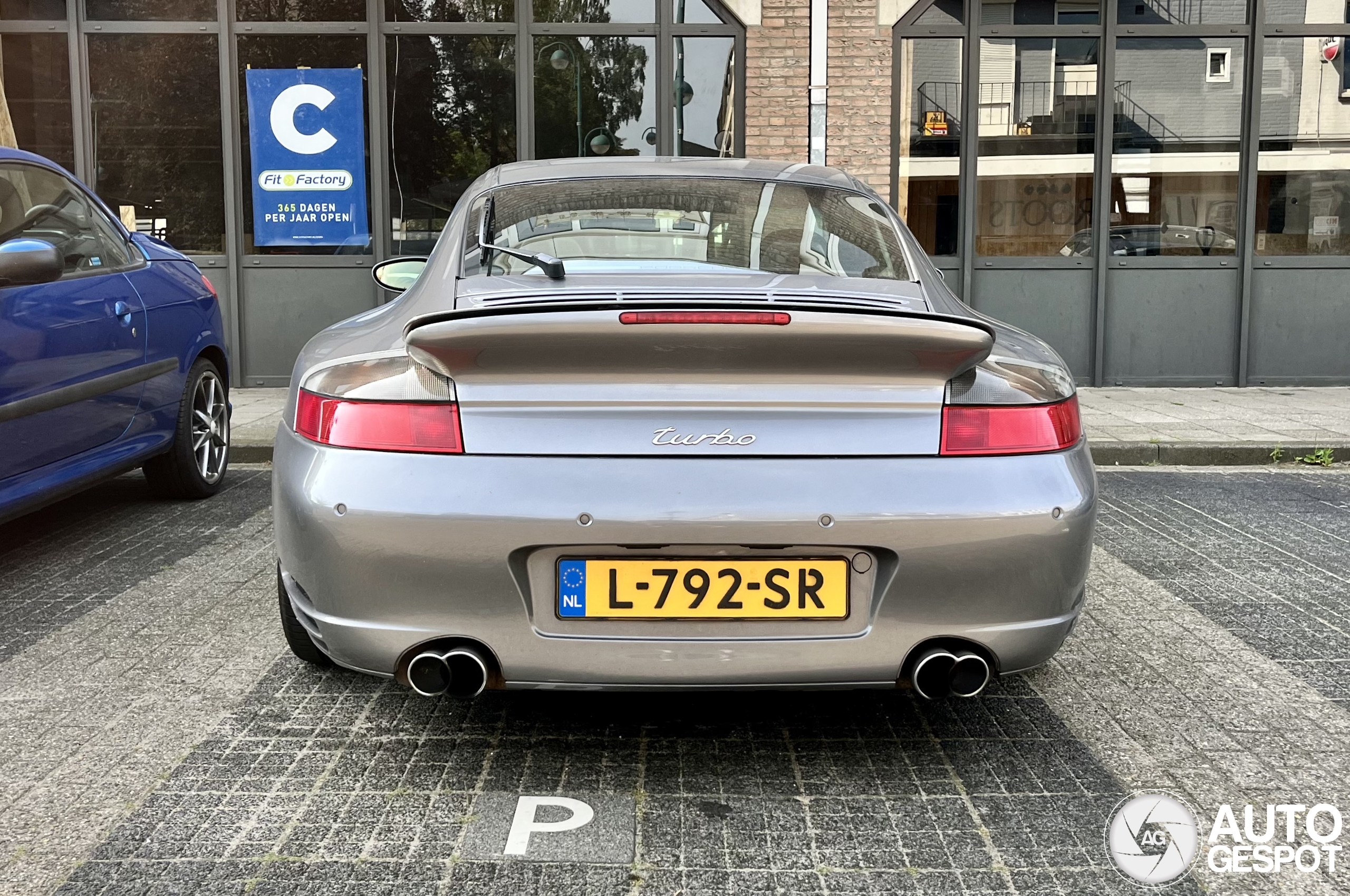 Porsche 996 Turbo