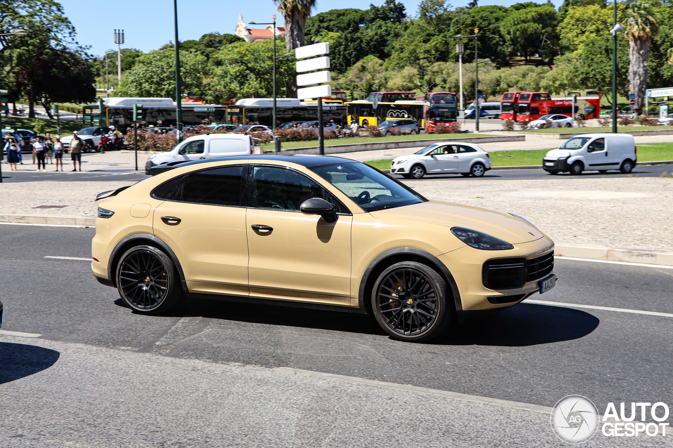 Porsche Cayenne Coupé Turbo S E-Hybrid