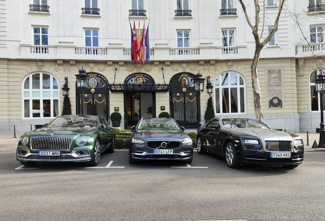 Bentley Flying Spur Hybrid