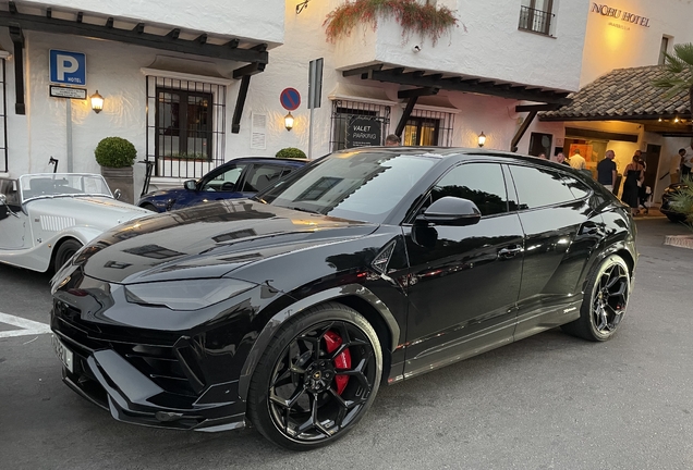 Lamborghini Urus Performante