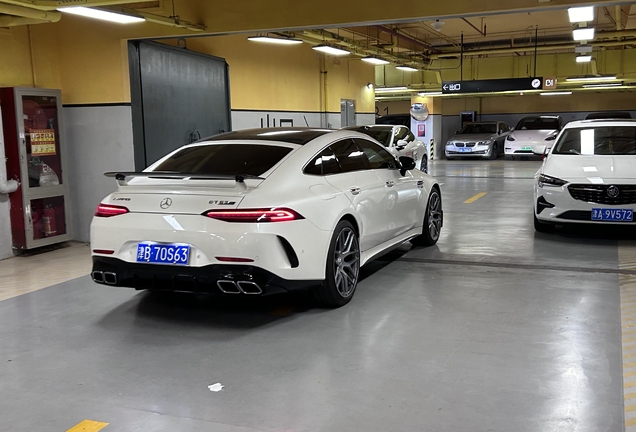 Mercedes-AMG GT 63 S X290