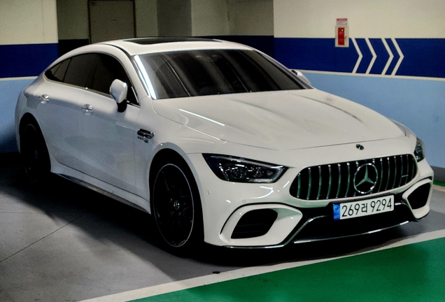 Mercedes-AMG GT 63 S X290