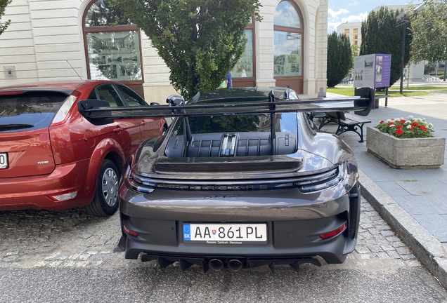 Porsche 992 GT3 RS Weissach Package